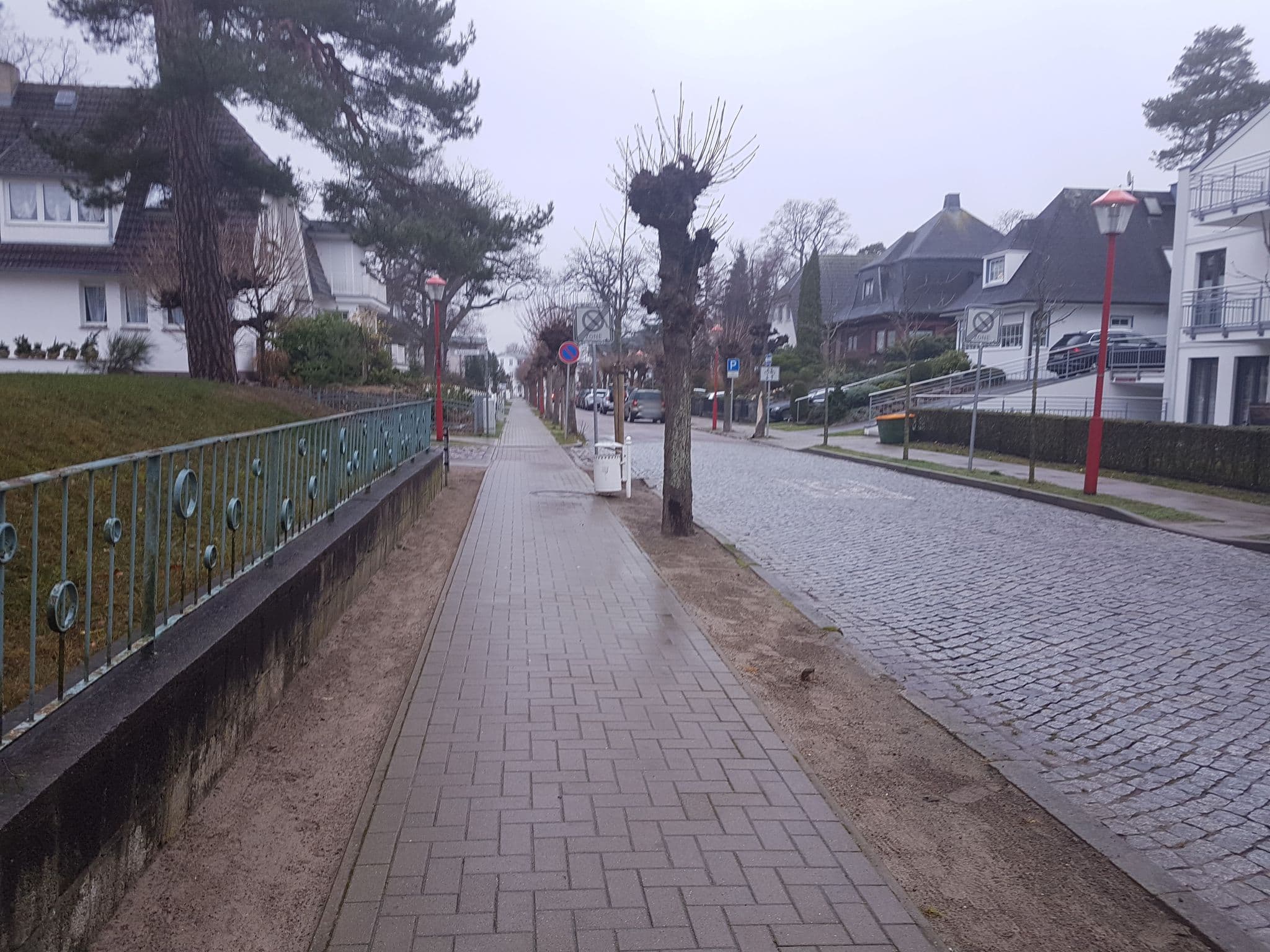 Street view near Salzinsel Binz Inh. Mario Gräber, Ostseebad Binz — © changchun1 (CC BY-SA · Mapillary)