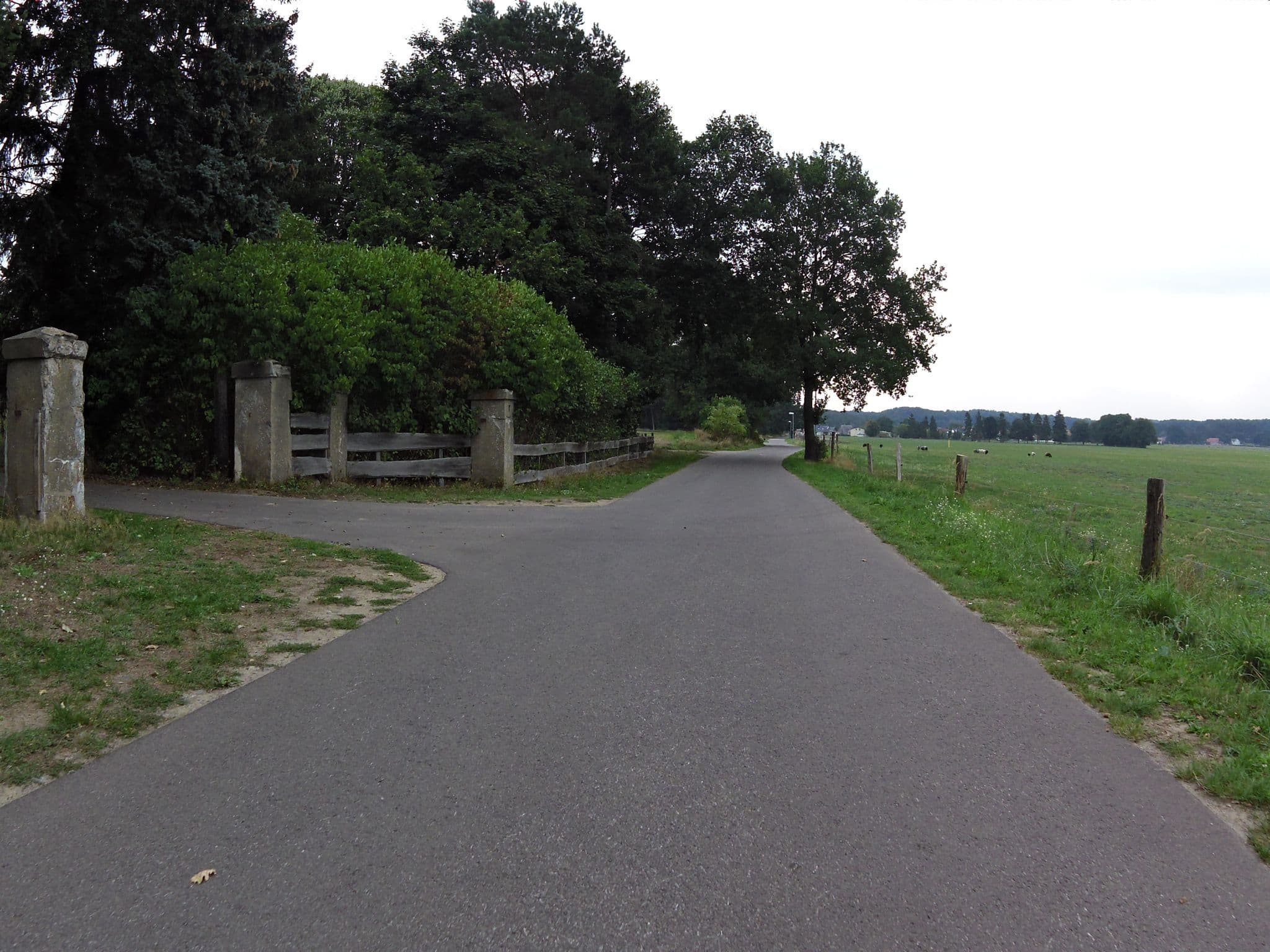 Street view near Ferienhaus im malerischen Ort Korswandt, Seebad Heringsdorf — © zoegglmeyr (CC BY-SA · Mapillary)