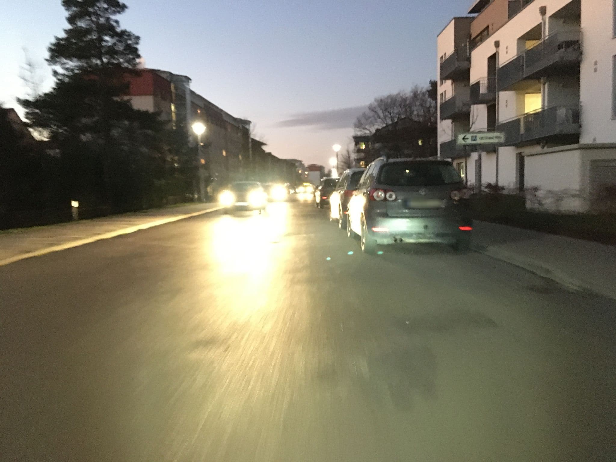 Street view near Dünenresort Binz by Rujana, Ostseebad Binz — © changchun1 (CC BY-SA · Mapillary)