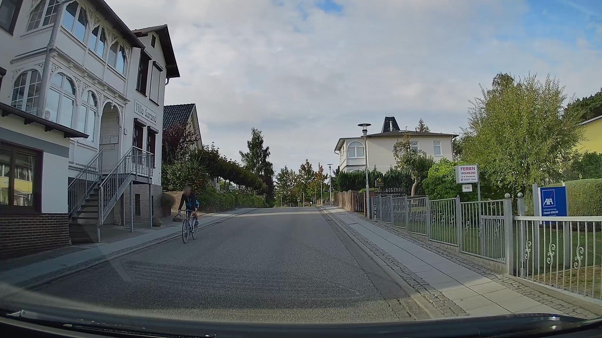 Street view near Haus Sonnenschein, Sellin — © hendel (CC BY-SA · Mapillary)