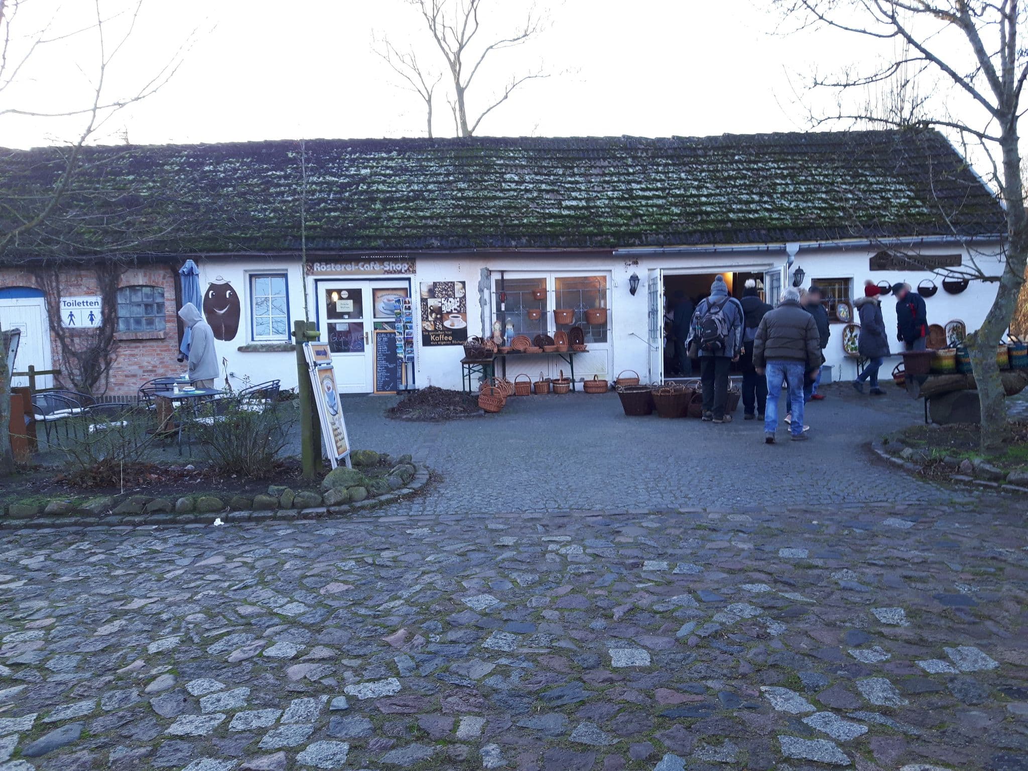 Street view near Rügenhof Kap Arkona, Wiek — © changchun1 (CC BY-SA · Mapillary)