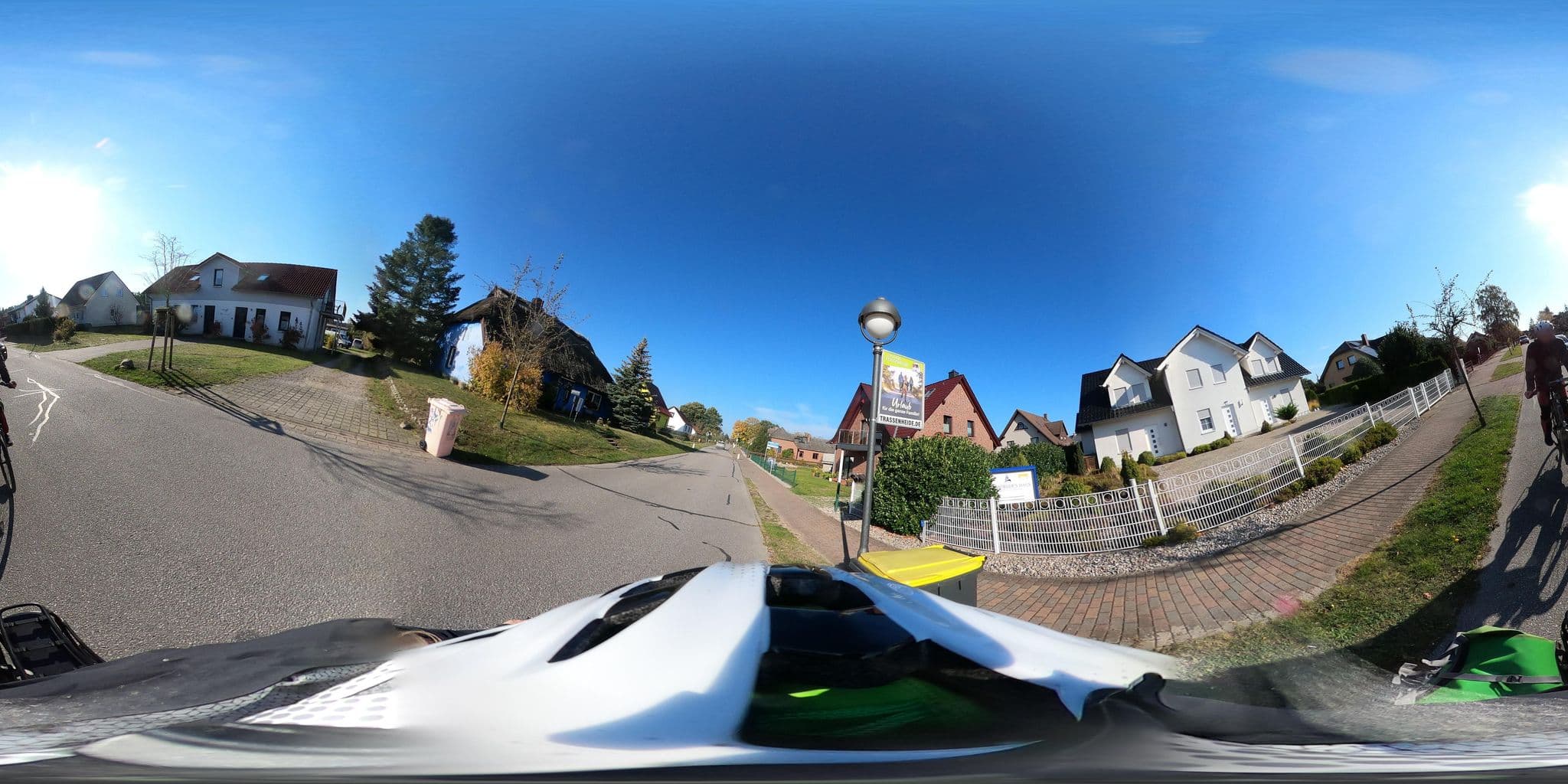 Street view near LebensArt Ferienwohnungen, Ostseebad Zinnowitz — © Mobilitaetswerk (CC BY-SA · Mapillary)