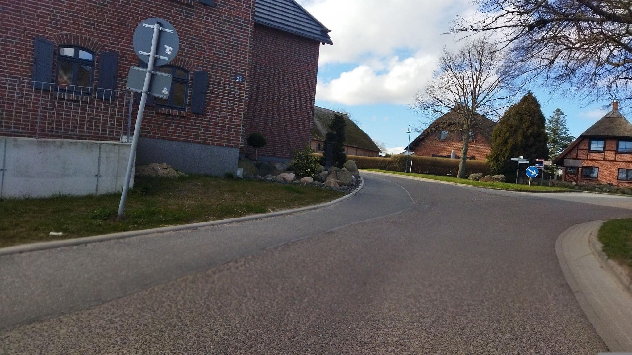 Street view near FeWo Lindenhof, Ostseebad Göhren — © changchun1 (CC BY-SA · Mapillary)