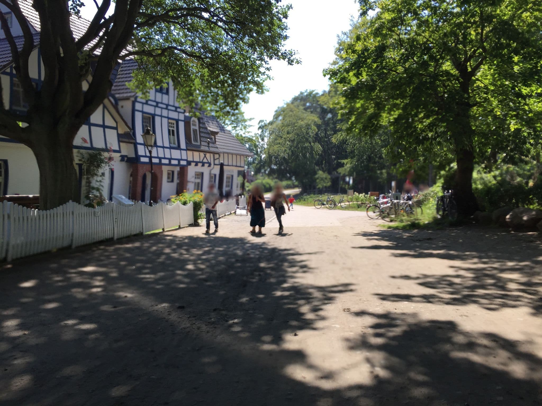 Street view near Pension und Gaststätte Wieseneck, Duweno GmbH, Hiddensee — © vicval (CC BY-SA · Mapillary)