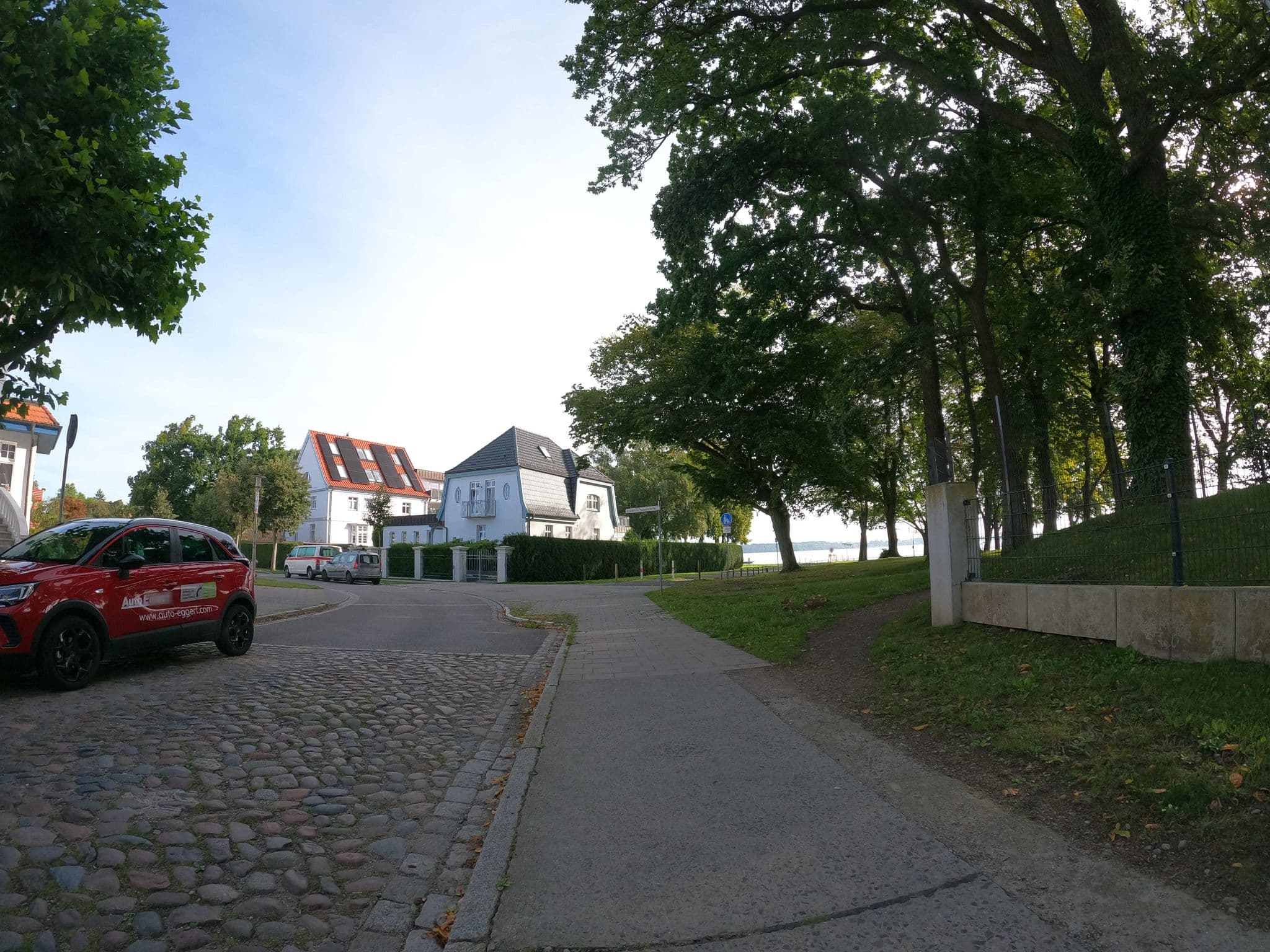Street view near Hotel Villa am Meer, Stralsund — © strubbl (CC BY-SA · Mapillary)