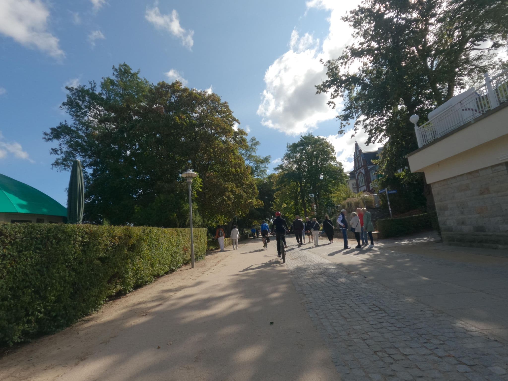 Street view near Hotel Kormoran, Ostseebad Zinnowitz — © masterofnoroad (CC BY-SA · Mapillary)