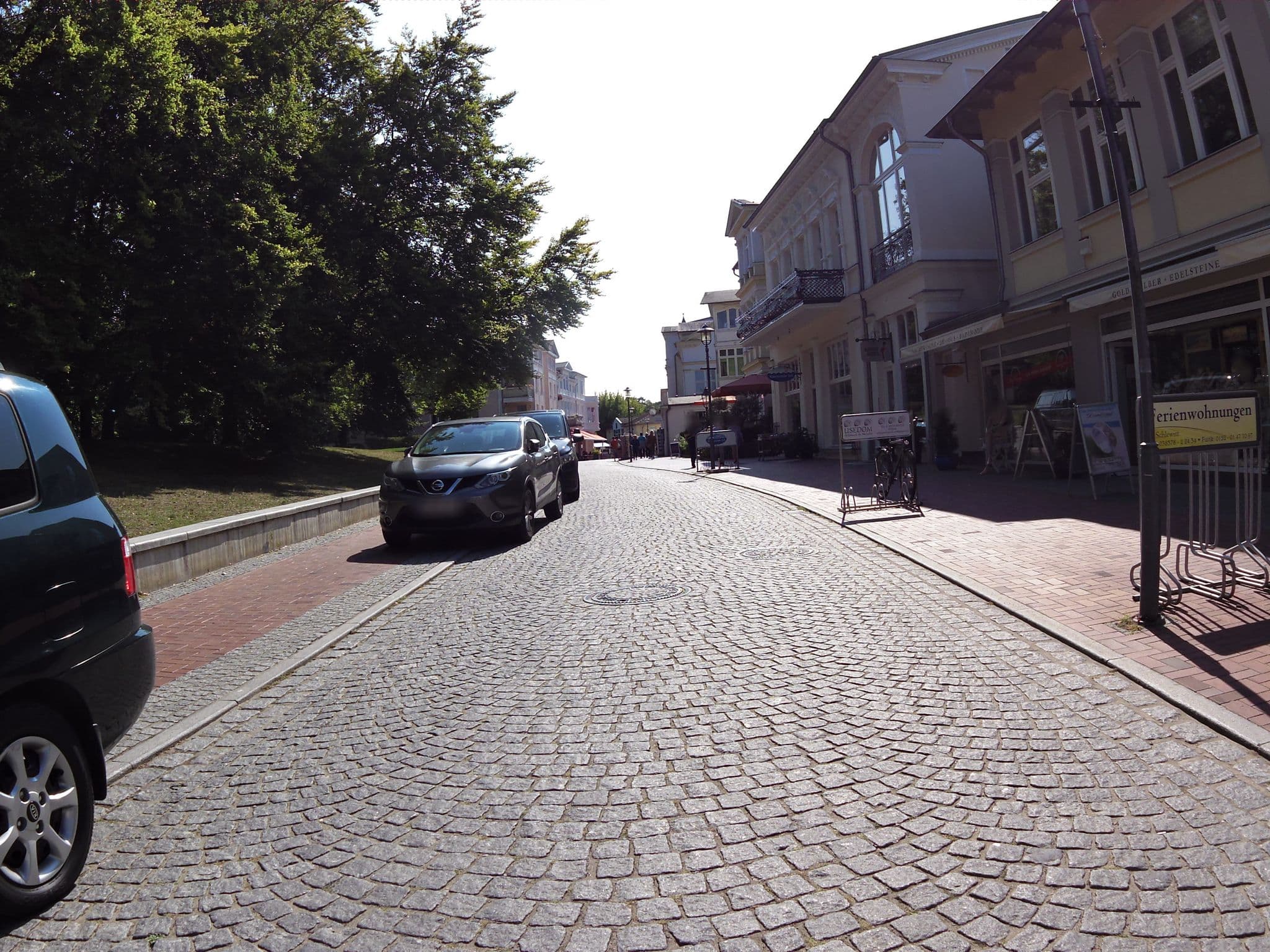 Street view near Apartment Regina 1, Seebad Heringsdorf — © zoegglmeyr (CC BY-SA · Mapillary)