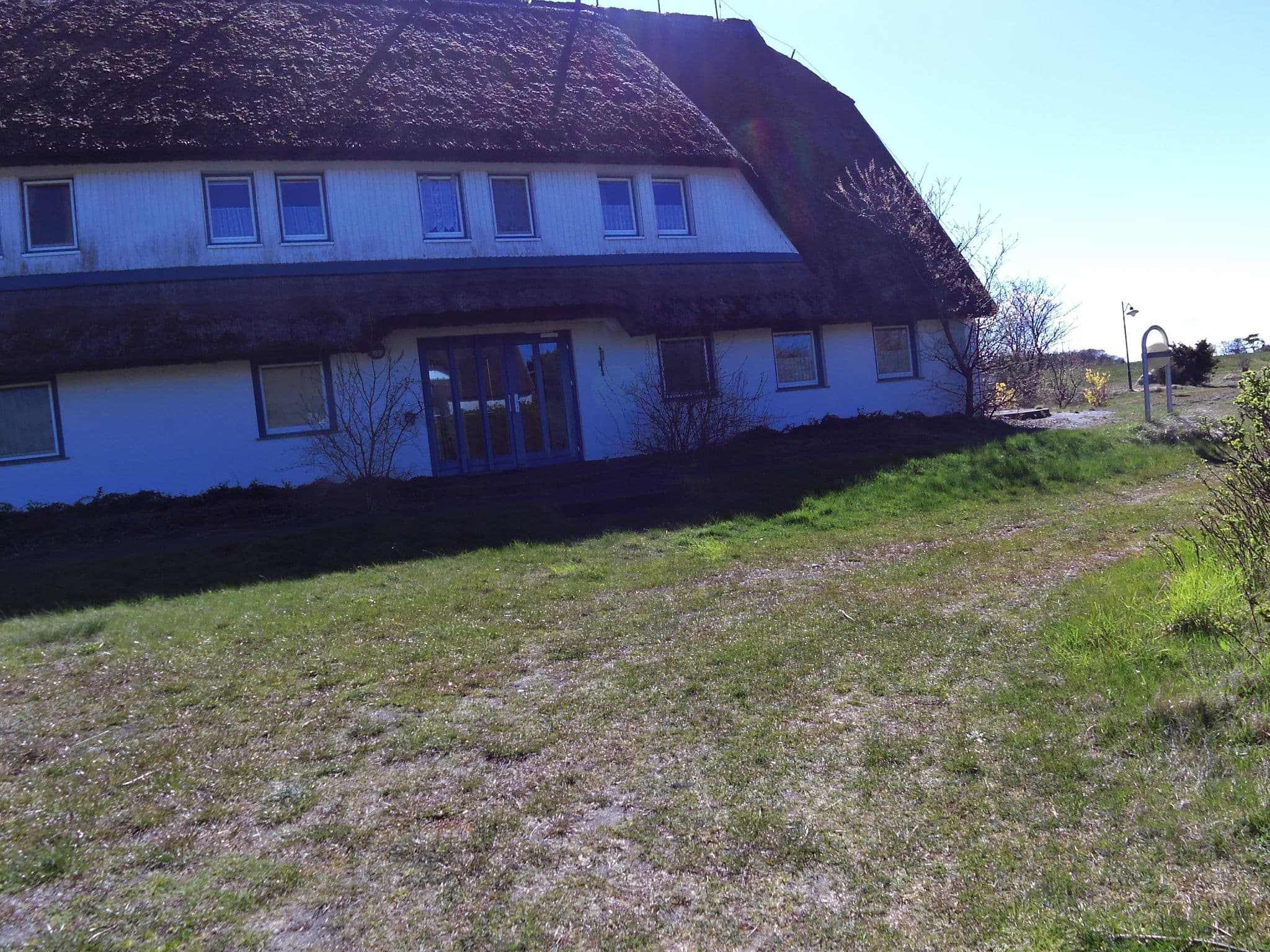 Street view near Süderhaus Hiddensee, Hiddensee — © zoegglmeyr (CC BY-SA · Mapillary)