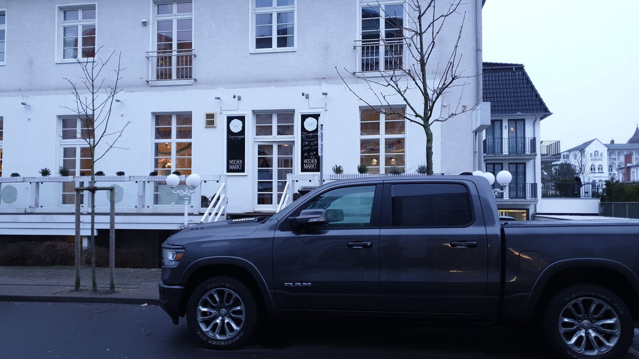 Street view near Suite Hotel Binz, Ostseebad Binz — © changchun1 (CC BY-SA · Mapillary)