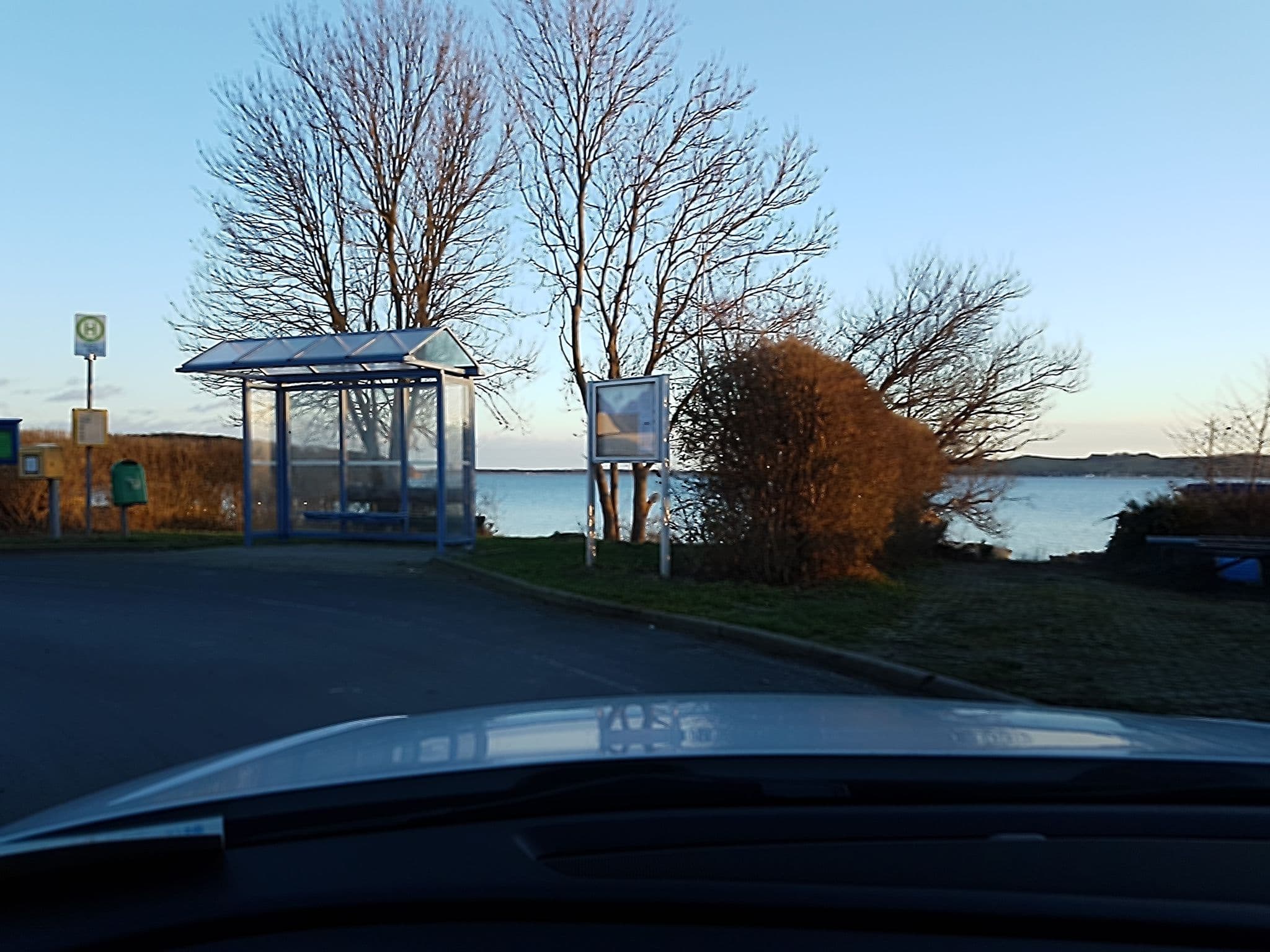 Street view near Ahoi Marie - Imbiss & Ferienwohnungen, Ostseebad Göhren — © changchun1 (CC BY-SA · Mapillary)