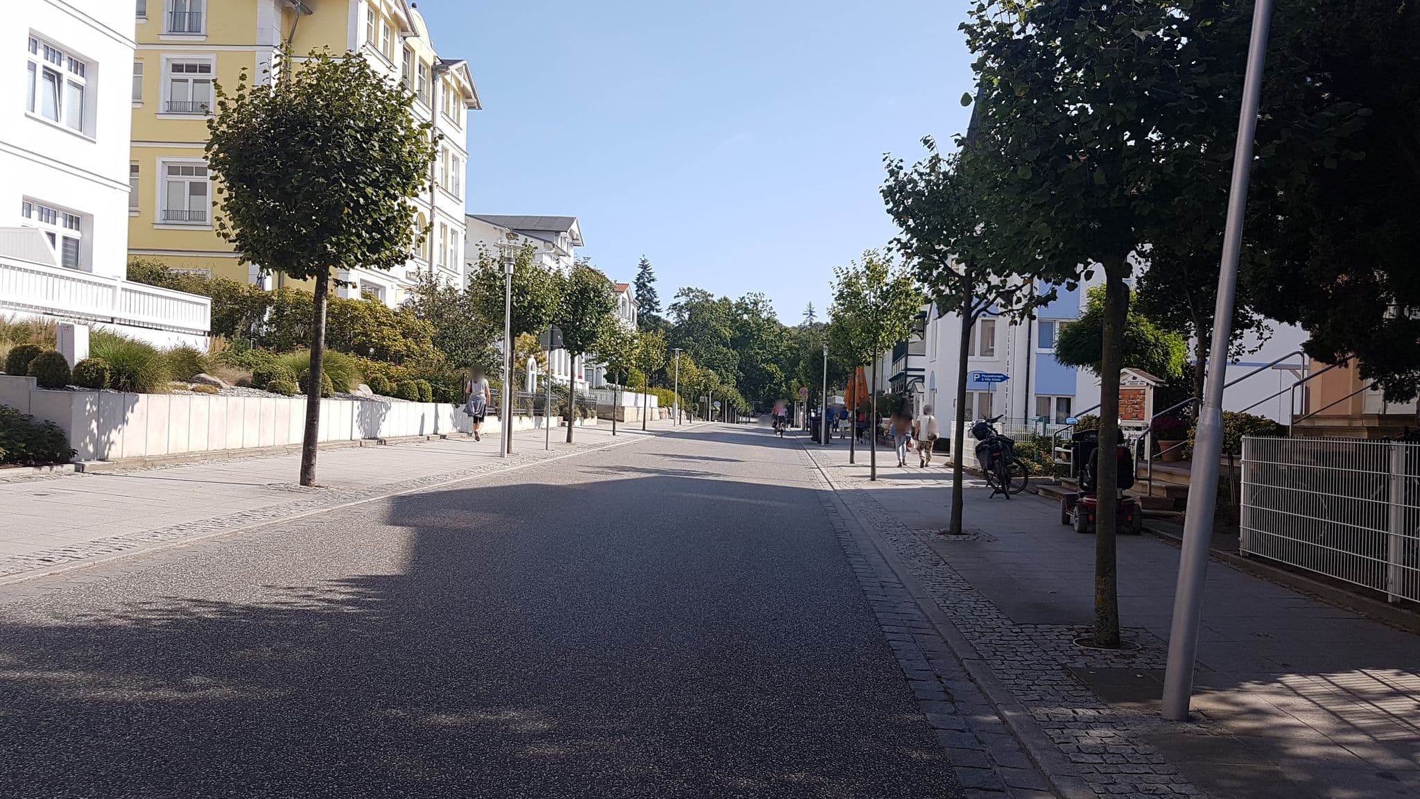 Street view near Appartmenthaus Villa Vitalis Inh. Fam. Schiefner, Sellin — © snowdiver (CC BY-SA · Mapillary)