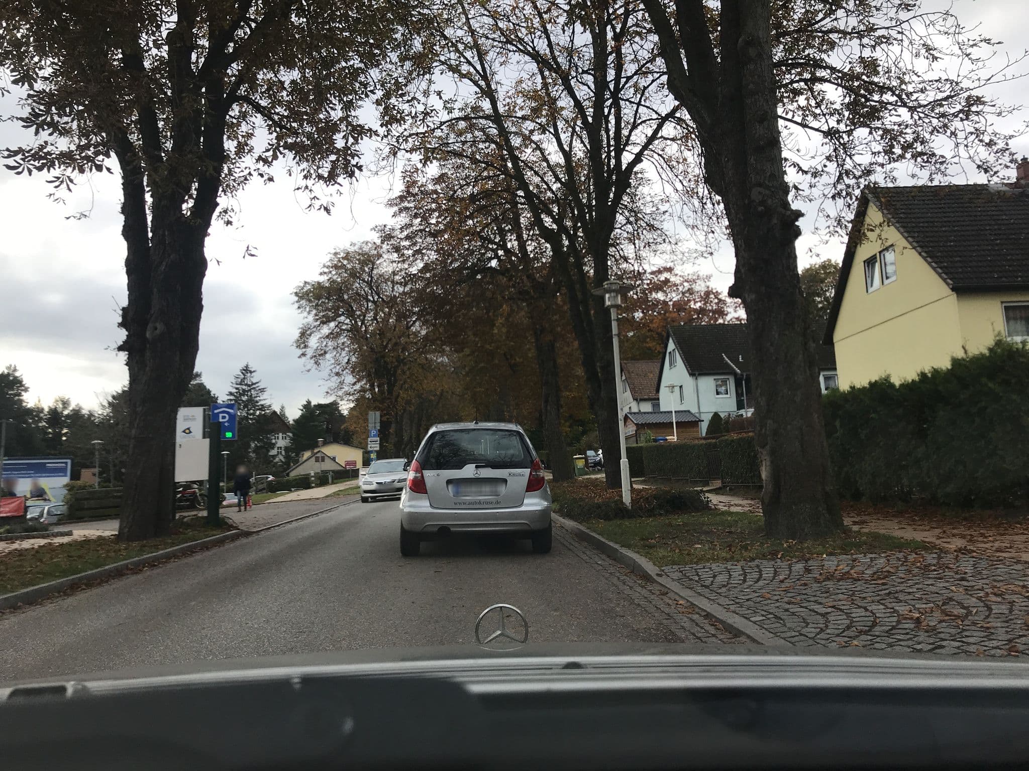 Street view near Hotel Seeadler | Villen im Park, Bansin — © saschahaberkorn (CC BY-SA · Mapillary)