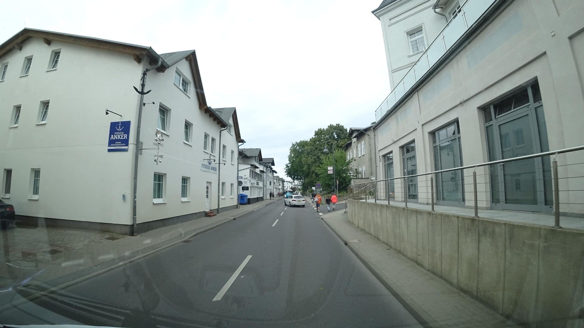 Street view near Ostsee Appartements Rügen, Ostseebad Binz — © flohoff (CC BY-SA · Mapillary)