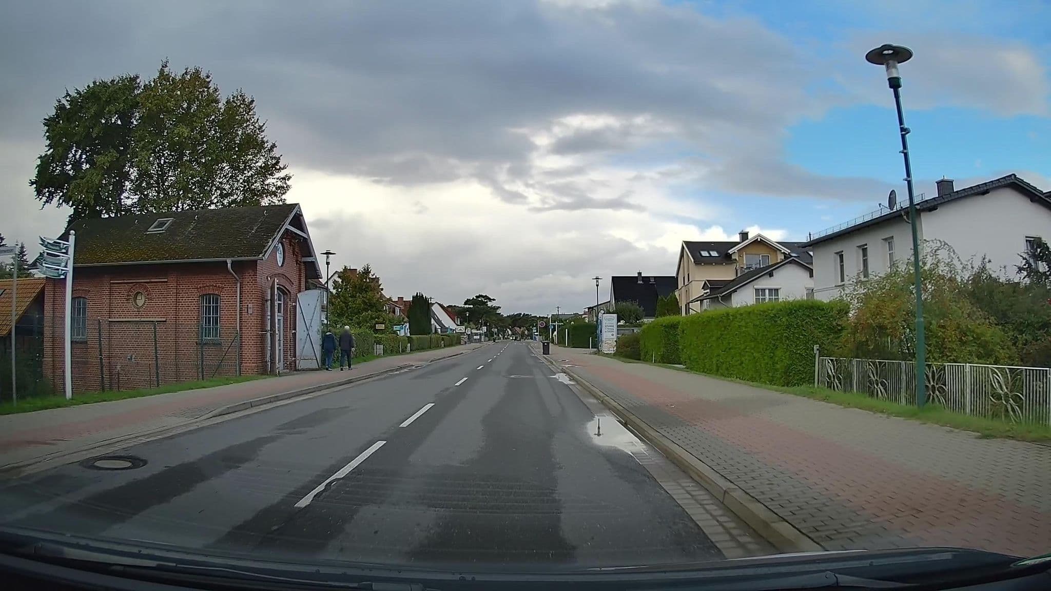 Street view near Aparthotel Leuchtfeuer Rügen, Glowe — © hendel (CC BY-SA · Mapillary)
