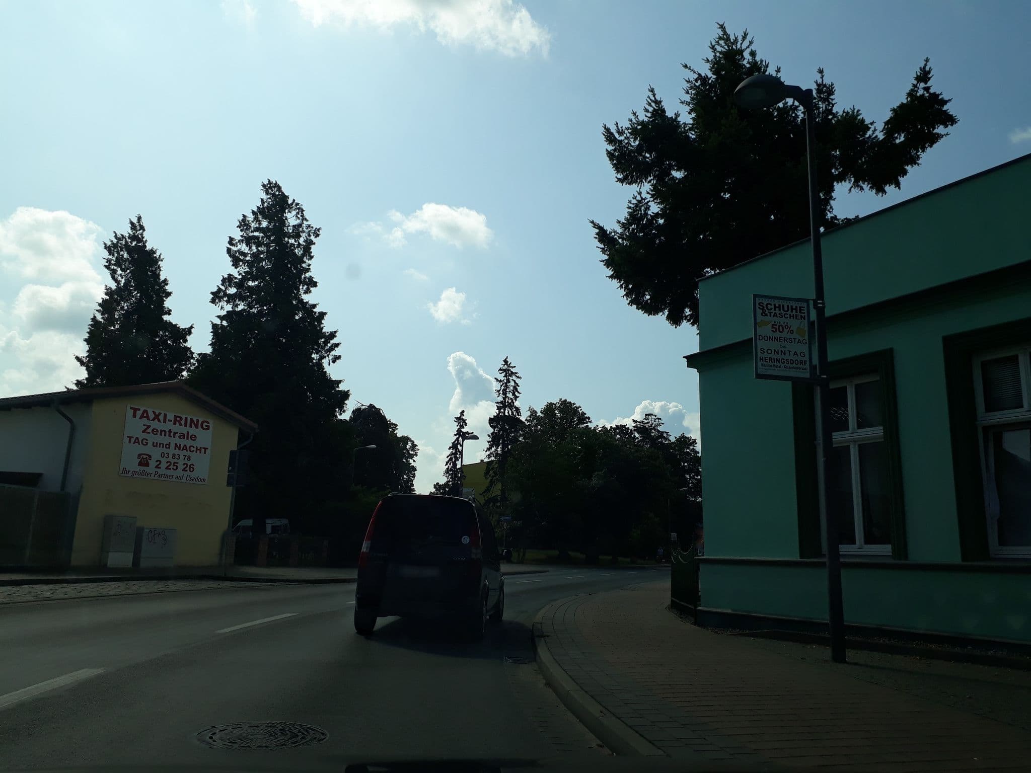 Street view near Zur Eiche, Seebad Heringsdorf — © thomas (CC BY-SA · Mapillary)