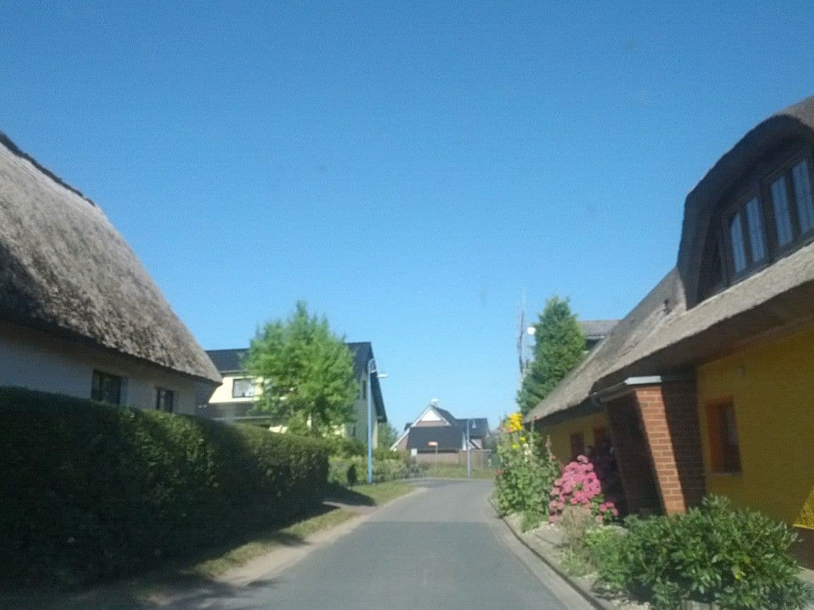 Street view near Insel Rügen - Naturparadies Teutenberg, Ostseebad Göhren — © zoegglmeyr (CC BY-SA · Mapillary)