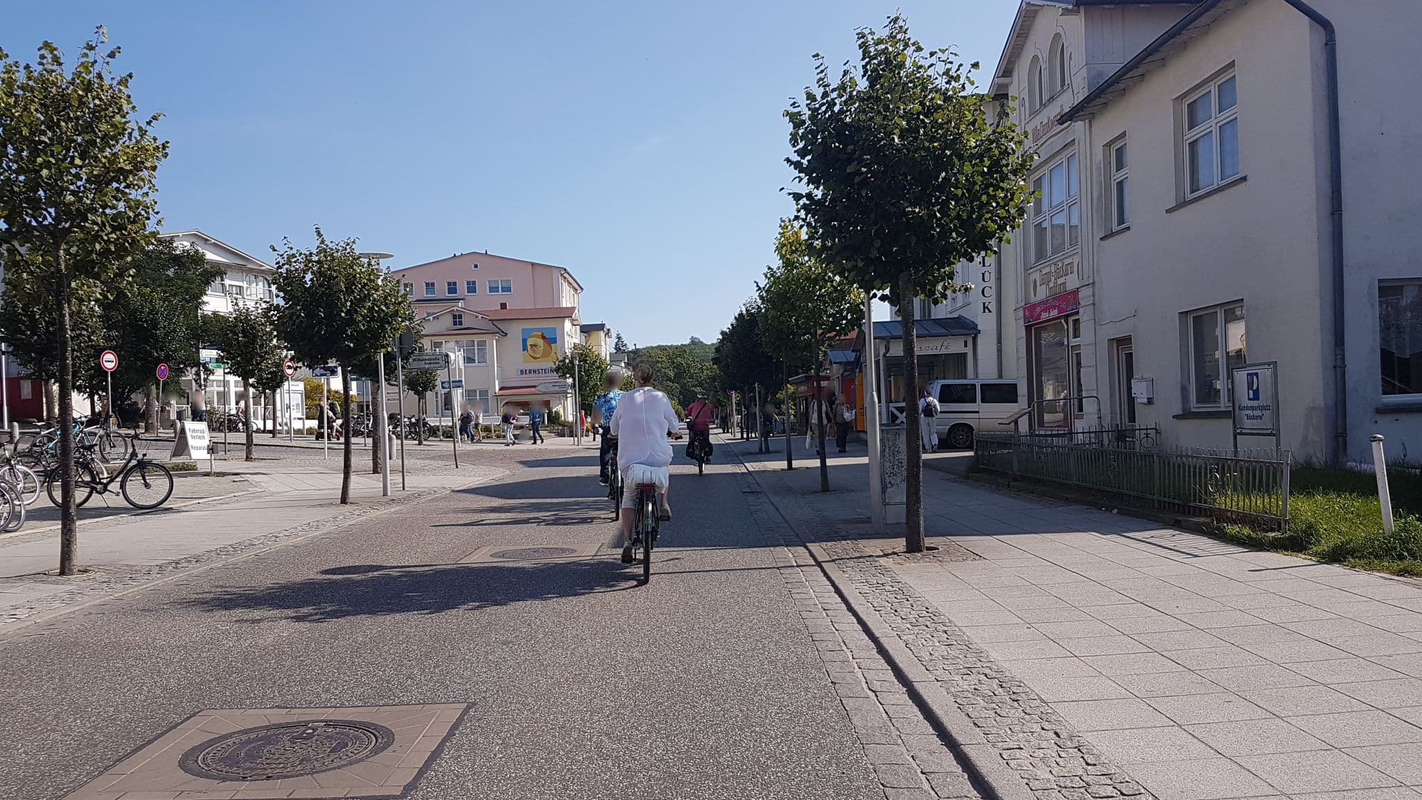 Street view near Ferienwohnung Wilma, Sellin — © snowdiver (CC BY-SA · Mapillary)