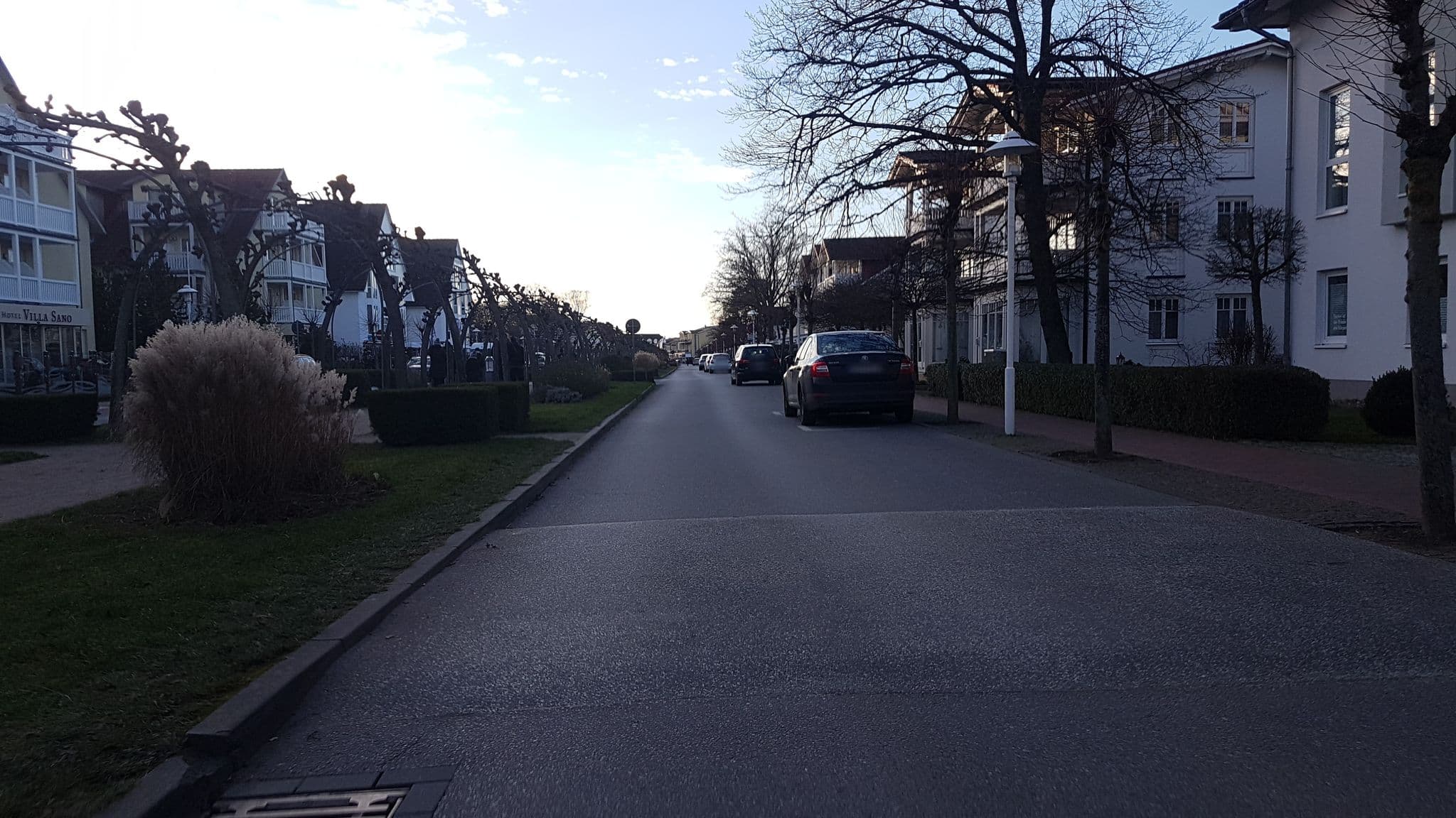 Street view near R&R Hotel Strandallee, Sellin — © changchun1 (CC BY-SA · Mapillary)