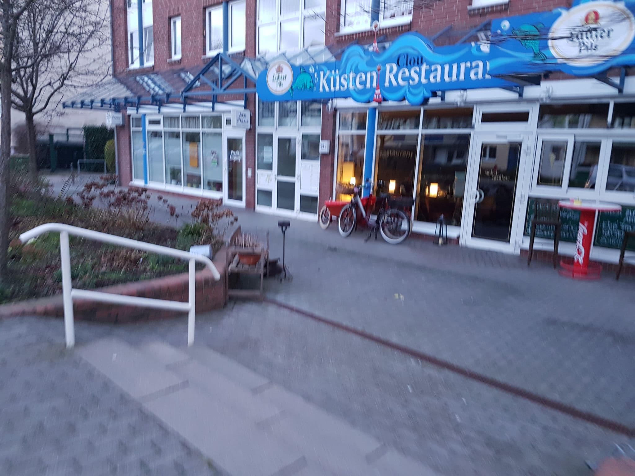 Street view near Paradies Rügen GmbH & Co, Ostseebad Binz — © changchun1 (CC BY-SA · Mapillary)