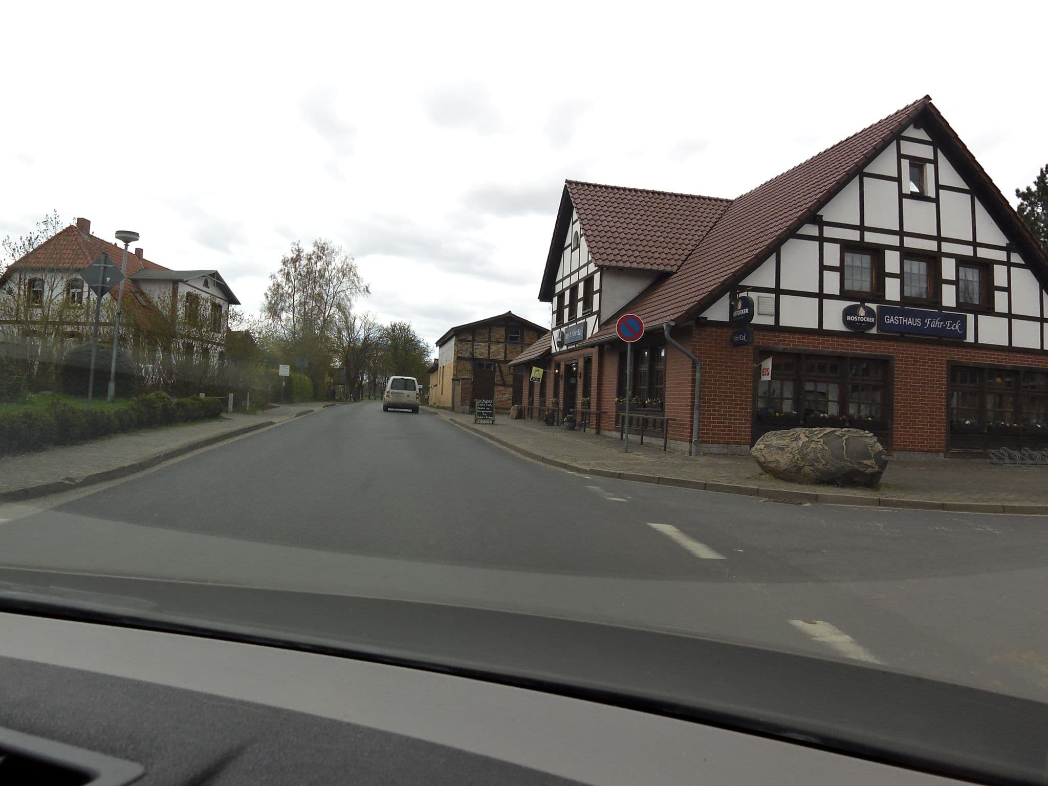 Street view near Landhaus Windrose, Gingst — © zoegglmeyr (CC BY-SA · Mapillary)