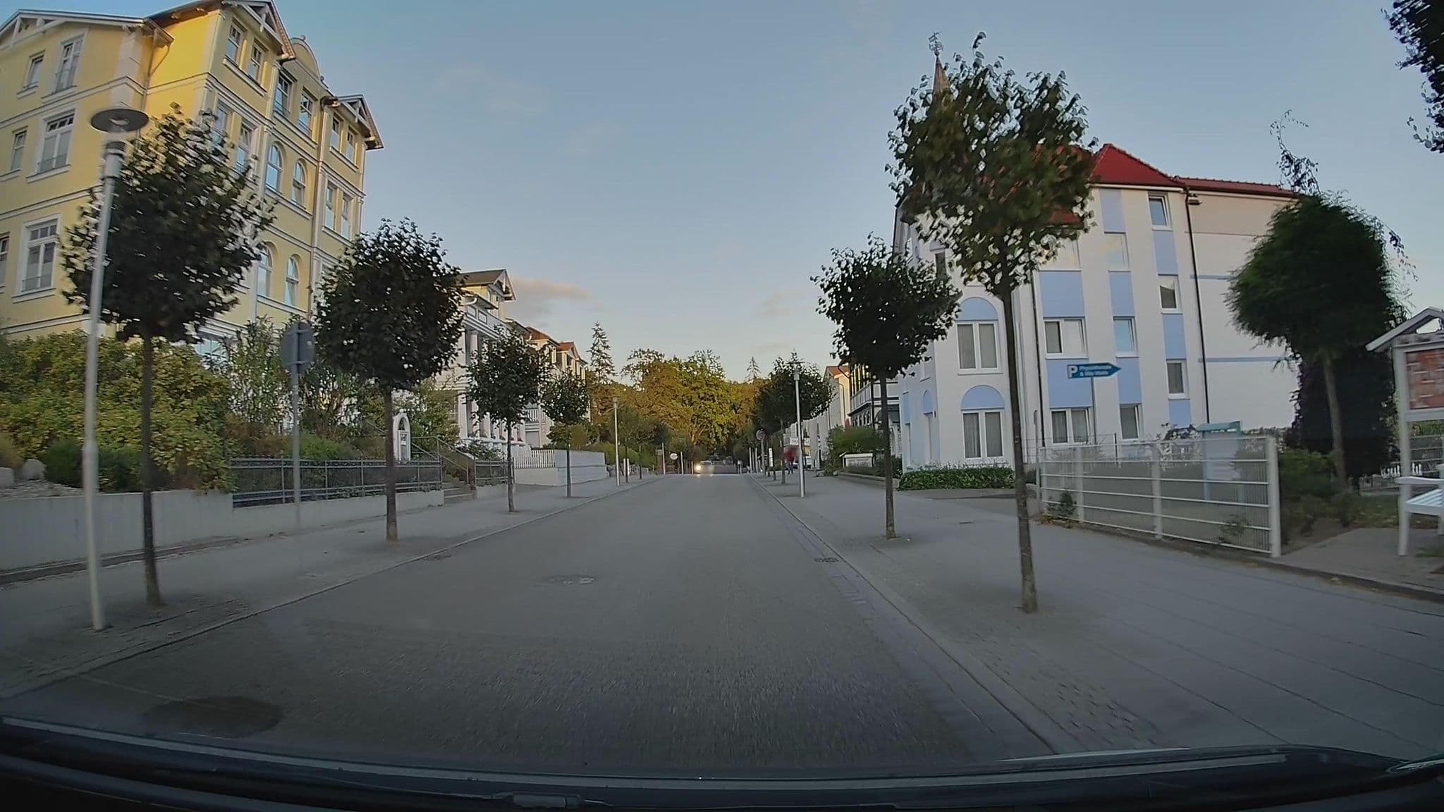 Street view near Hotel Seeadler, Sellin — © hendel (CC BY-SA · Mapillary)