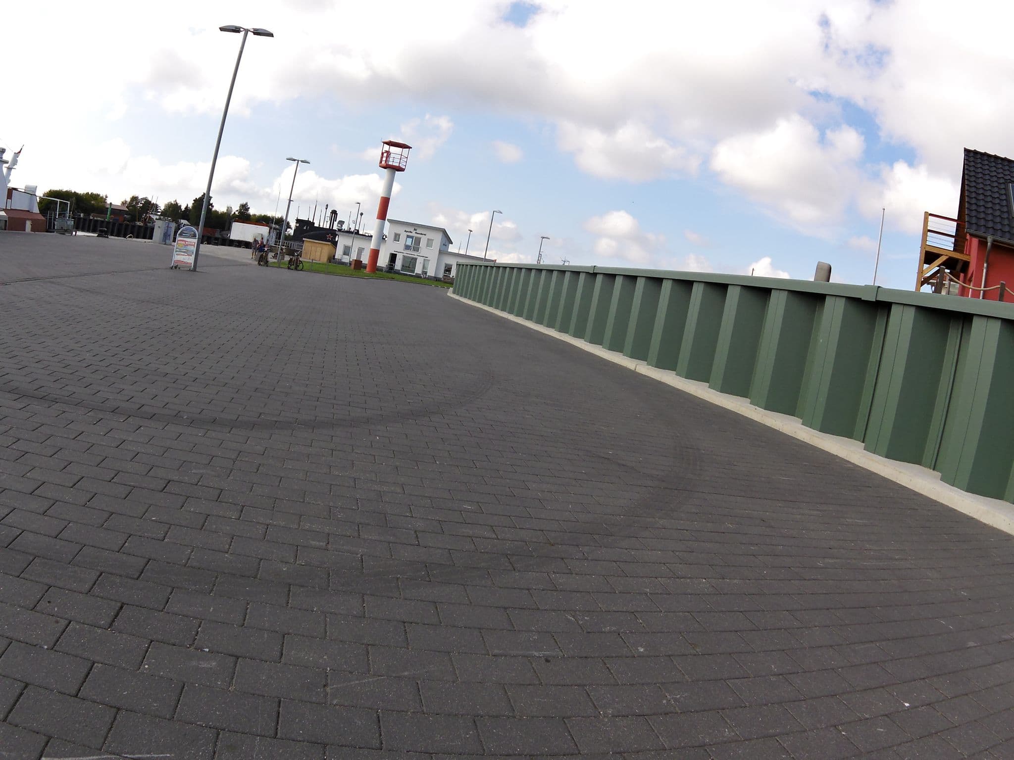 Street view near Residenz Am Peeneplatz, Kröslin — © zoegglmeyr (CC BY-SA · Mapillary)