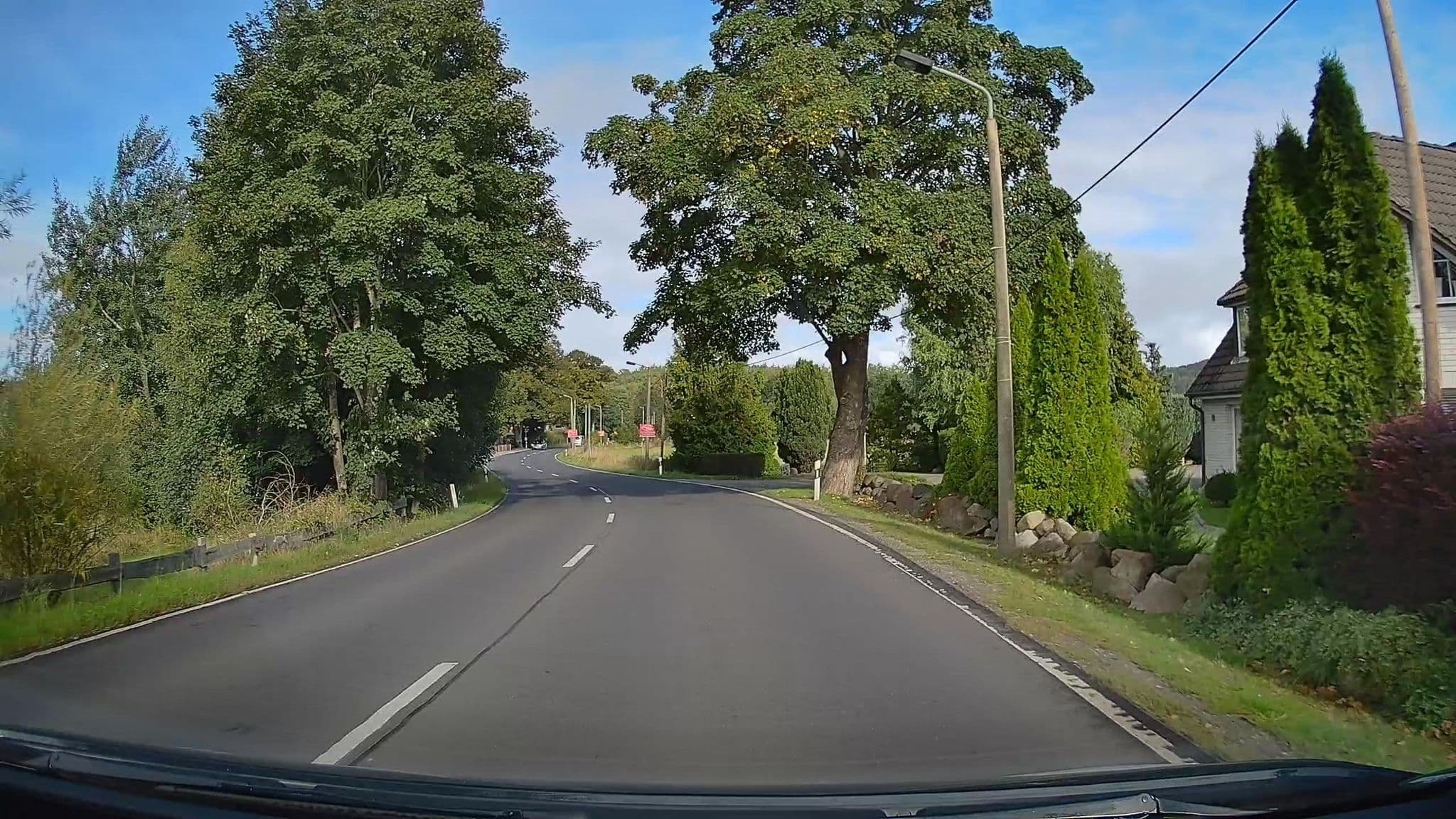Street view near Apartmentvermietung Binz, Ostseebad Binz — © hendel (CC BY-SA · Mapillary)