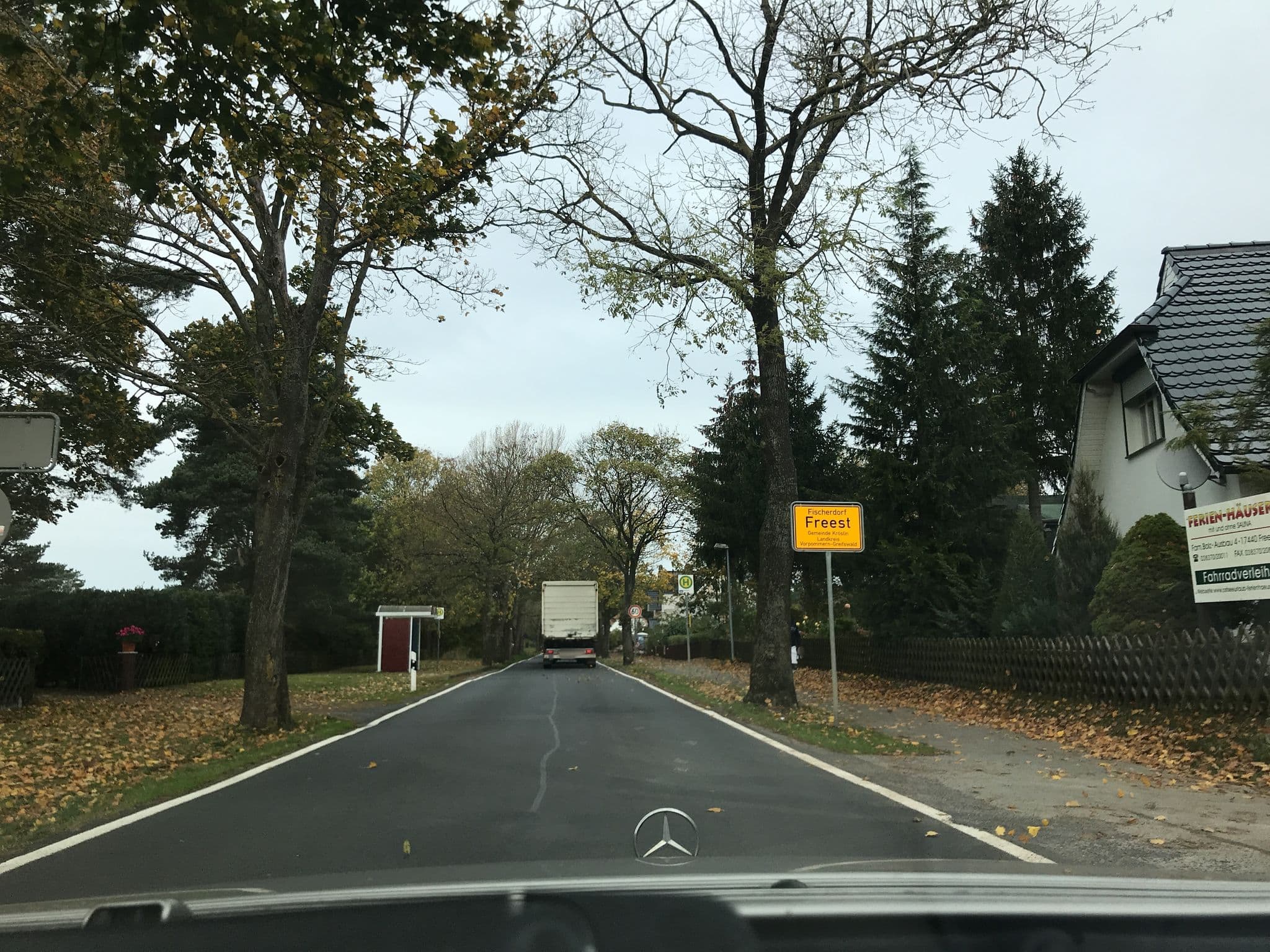 Street view near Olaf Bolz, Kröslin — © saschahaberkorn (CC BY-SA · Mapillary)