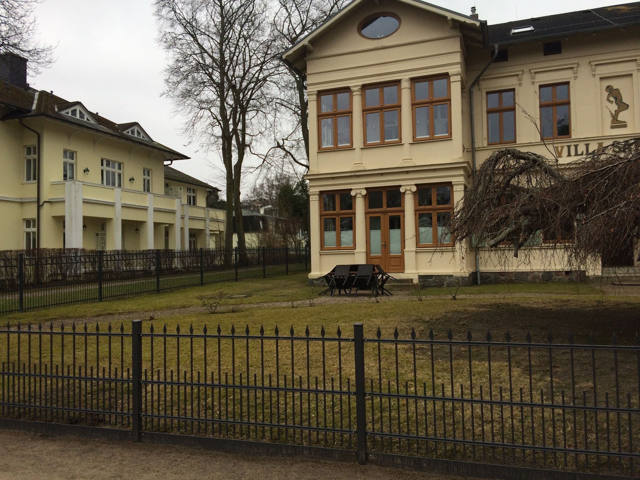Street view near Aurelia Delbrück Resort, Seebad Heringsdorf — © alexthegreat (CC BY-SA · Mapillary)