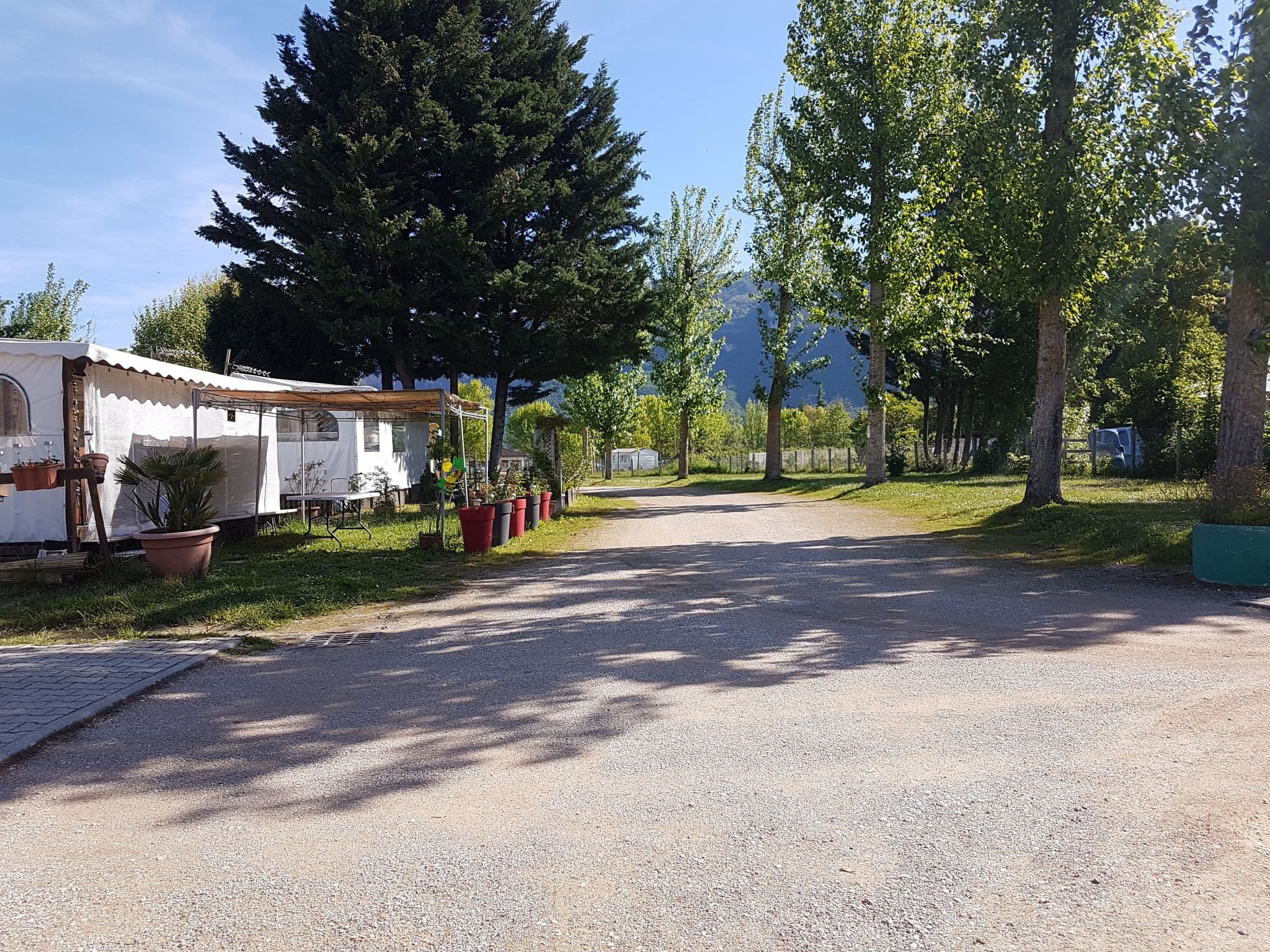 Street view near Le Point Vert, Montalieu — © changchun1 (CC BY-SA · Mapillary)