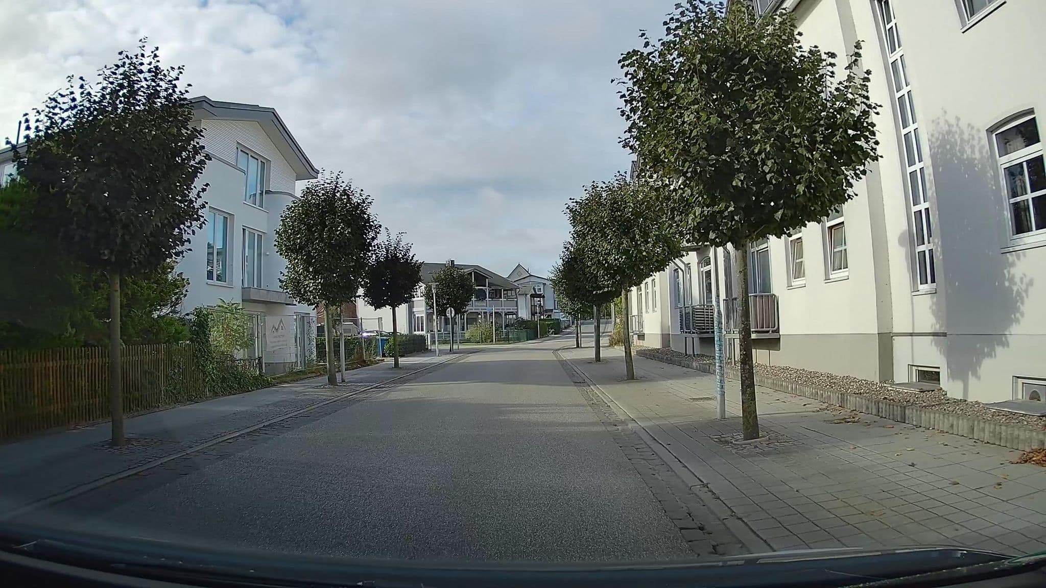 Street view near Villa Emma, Sellin — © hendel (CC BY-SA · Mapillary)
