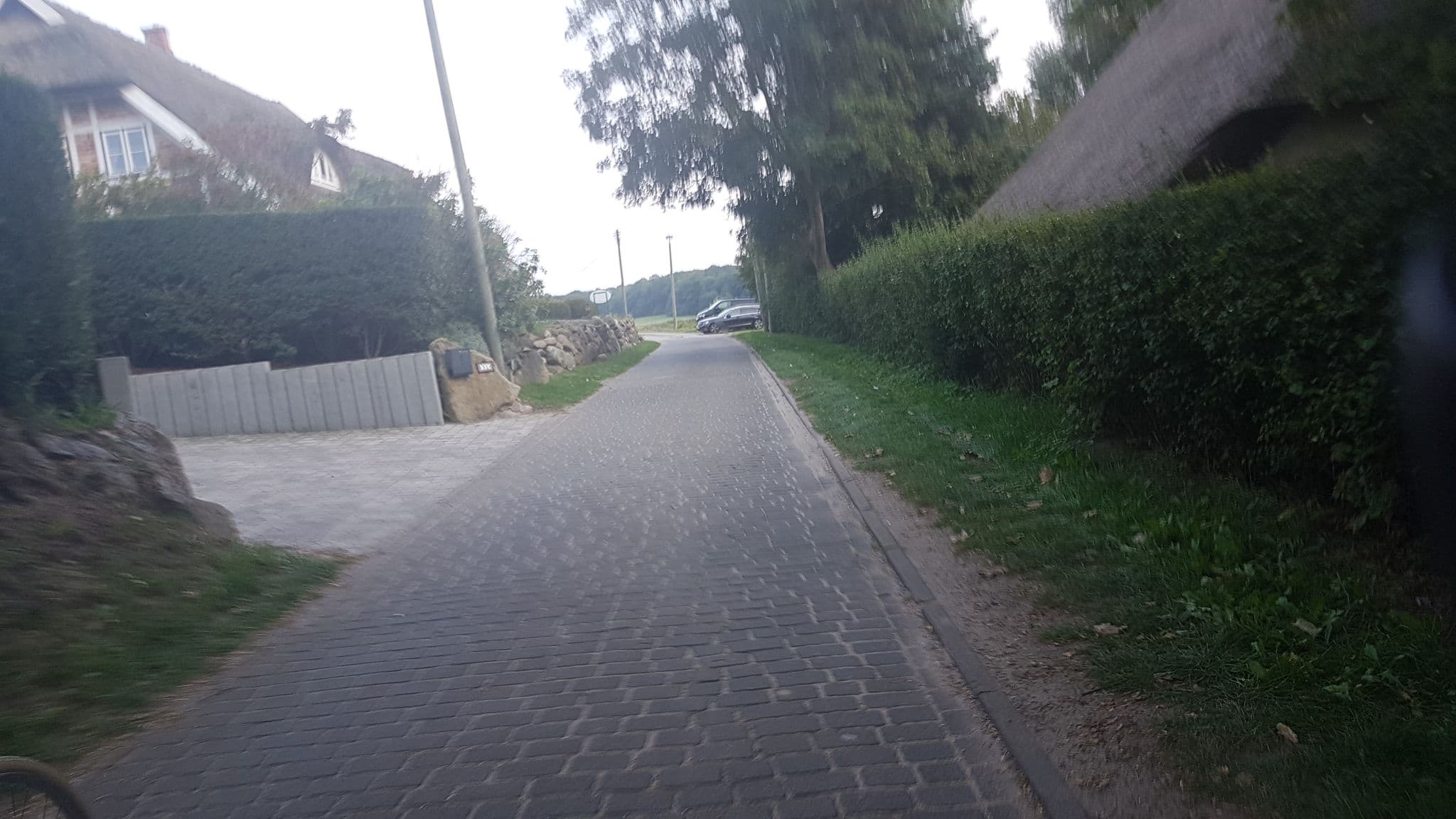 Street view near Landhaus Vilmnitz, Putbus — © snowdiver (CC BY-SA · Mapillary)