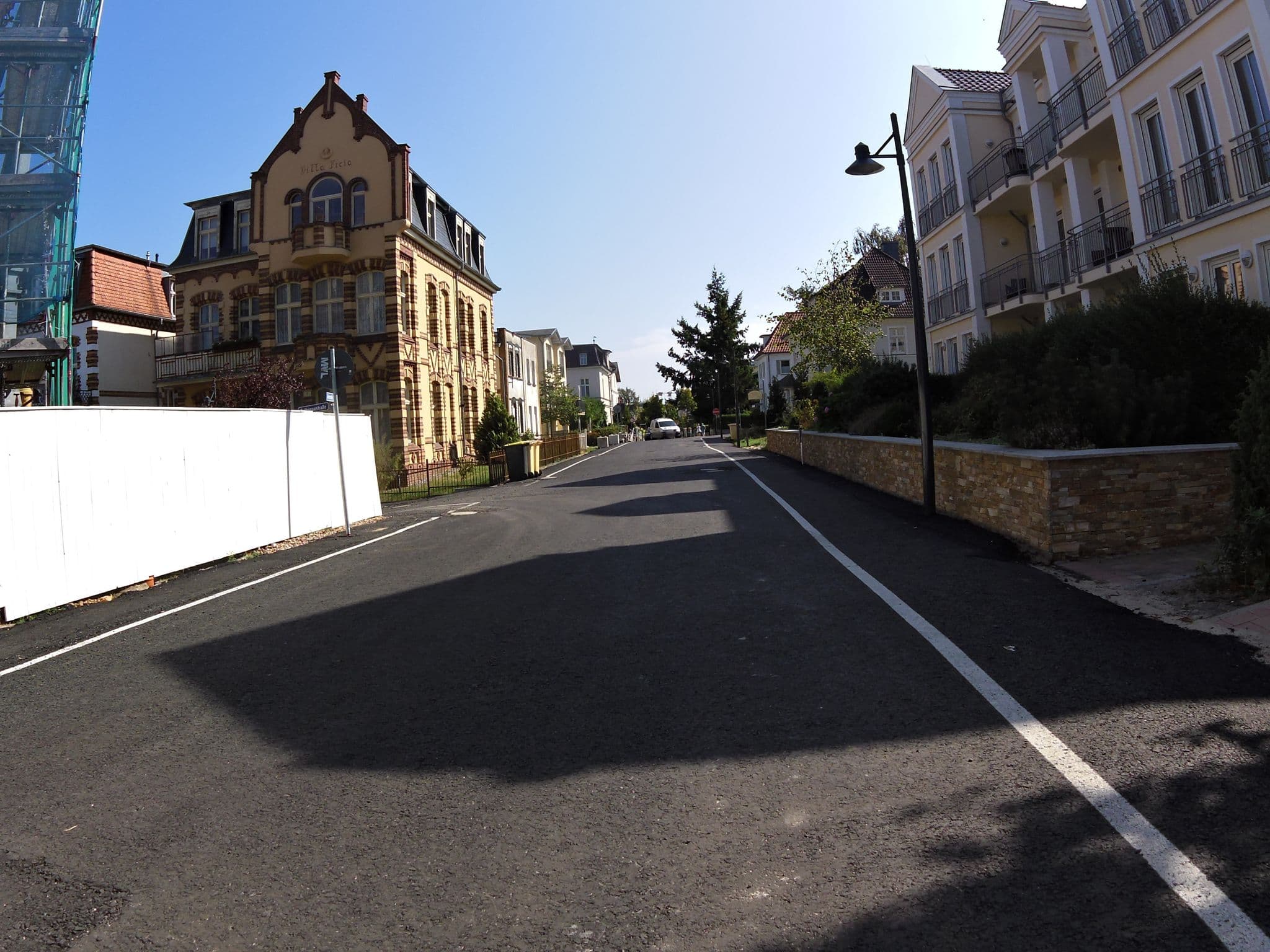 Street view near Pool @ the breeze, Seebad Heringsdorf — © zoegglmeyr (CC BY-SA · Mapillary)