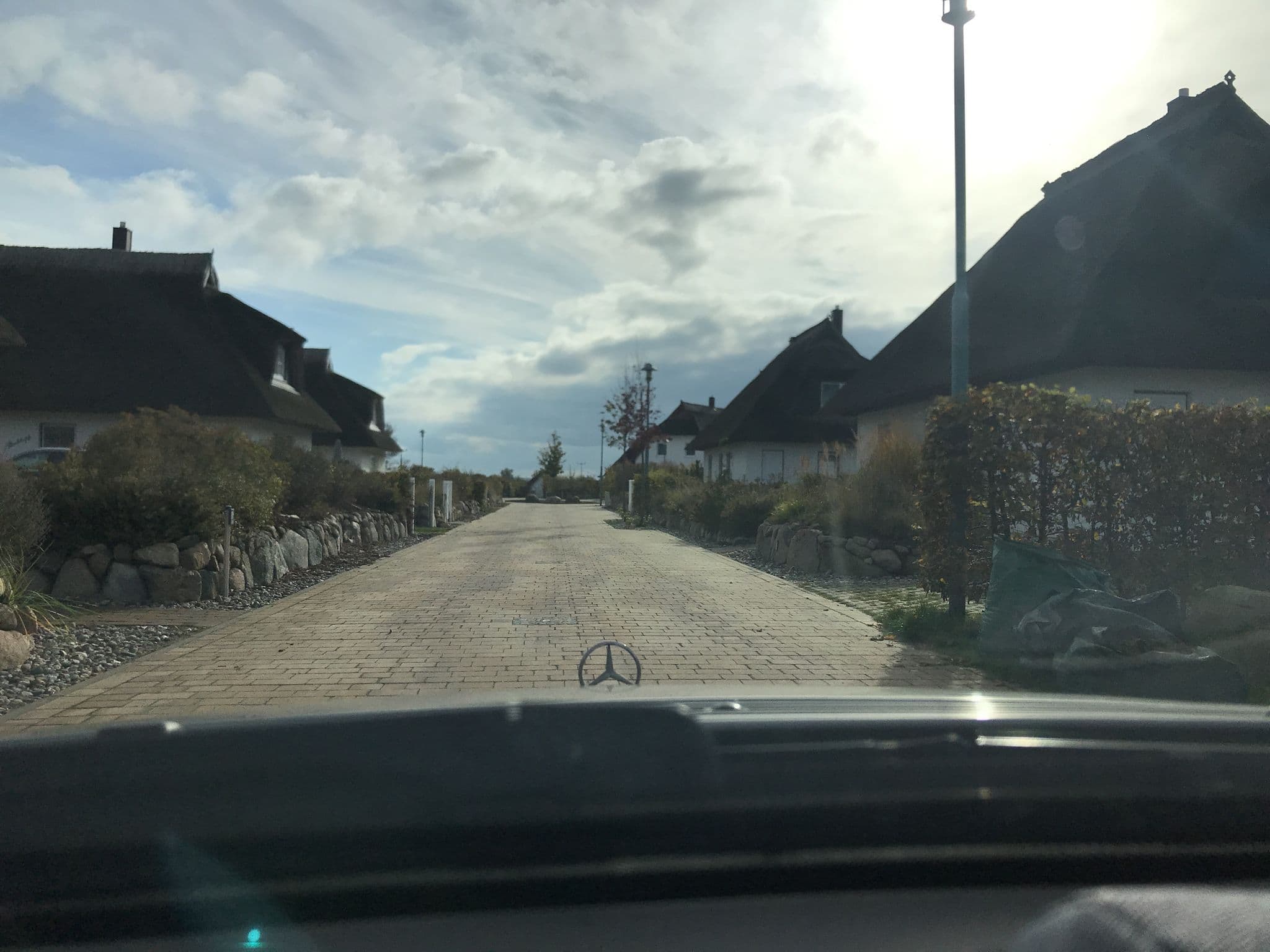 Street view near Ferienhaus Storchenhus - Am Achterwasser - Usedom, Ostseebad Zinnowitz — © saschahaberkorn (CC BY-SA · Mapillary)