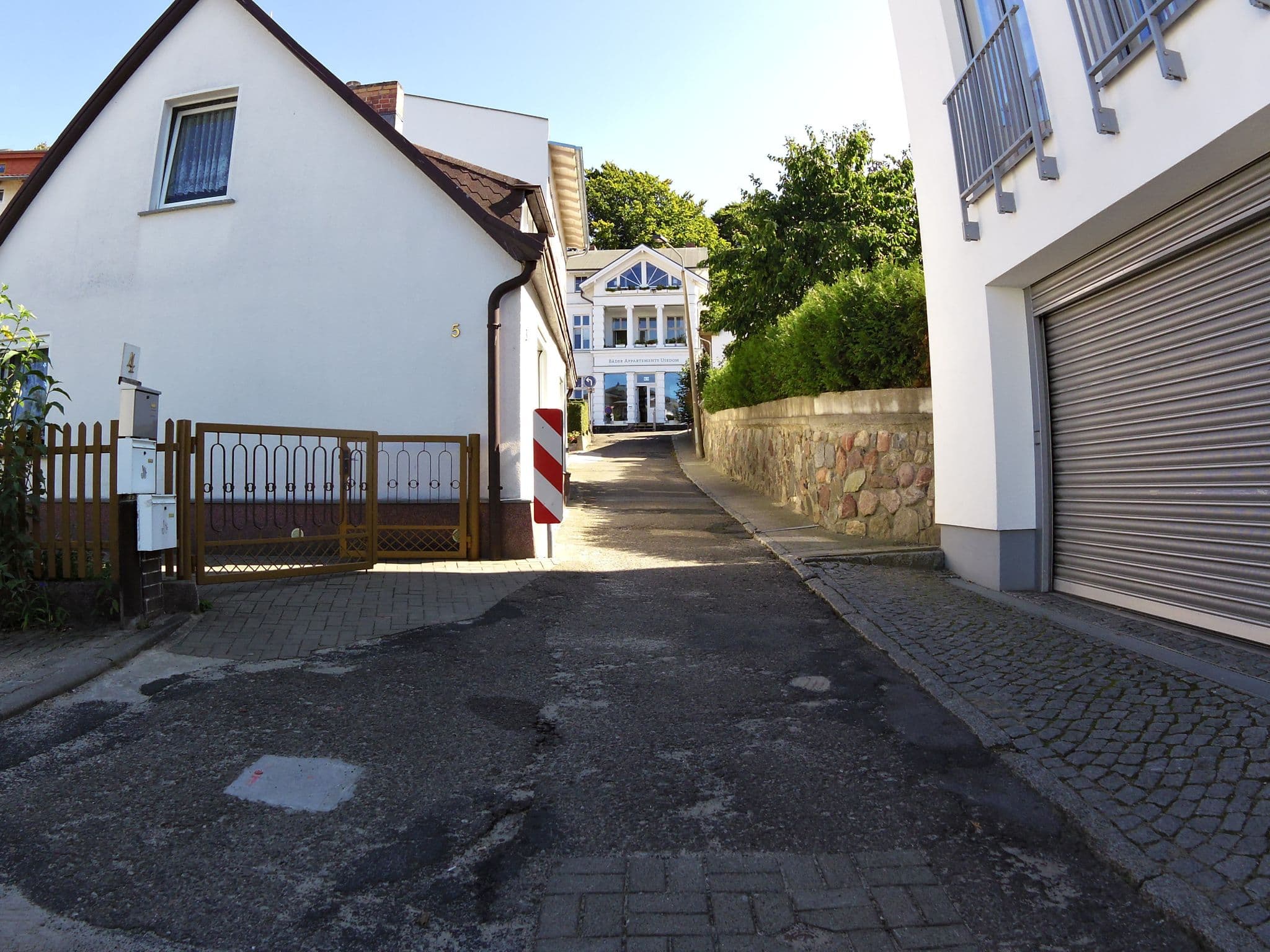 Street view near Quartier Arinja App 02, Seebad Heringsdorf — © zoegglmeyr (CC BY-SA · Mapillary)