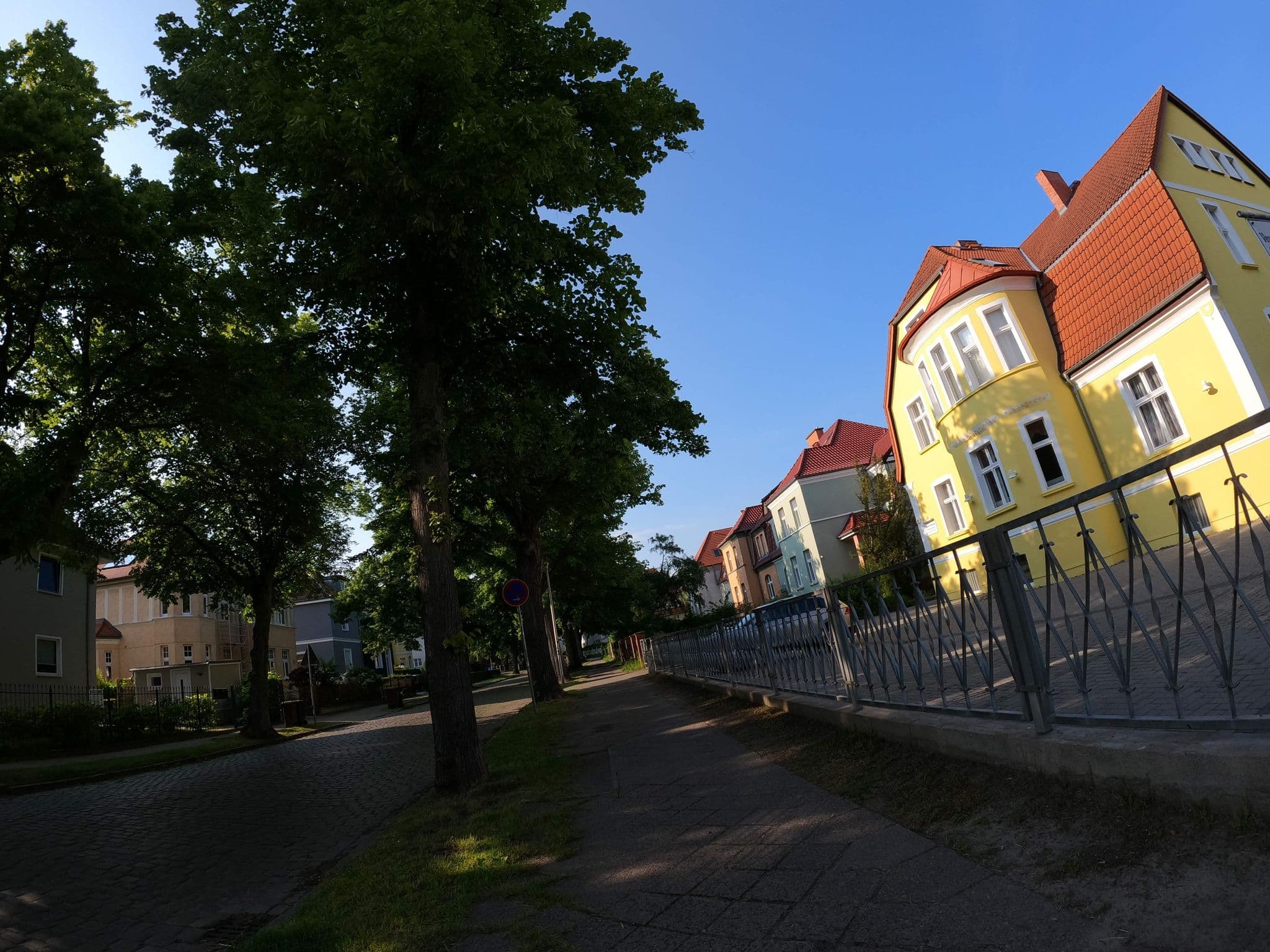Street view near Ferienappartements Rindfleisch, Stralsund — © strubbl (CC BY-SA · Mapillary)