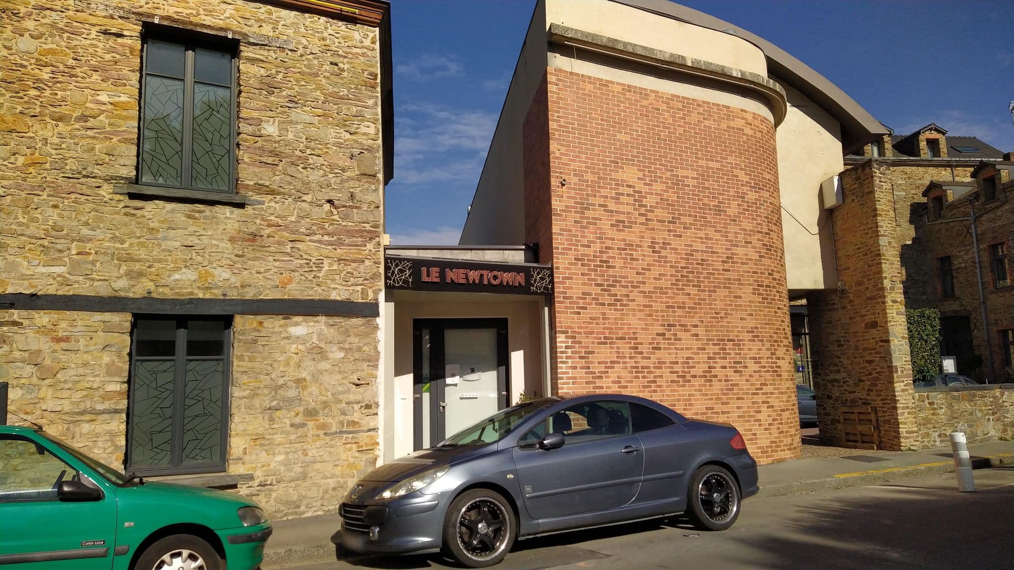 Street view near Le Châteaubriant, Châteaubriant — © kalepom (CC BY-SA · Mapillary)