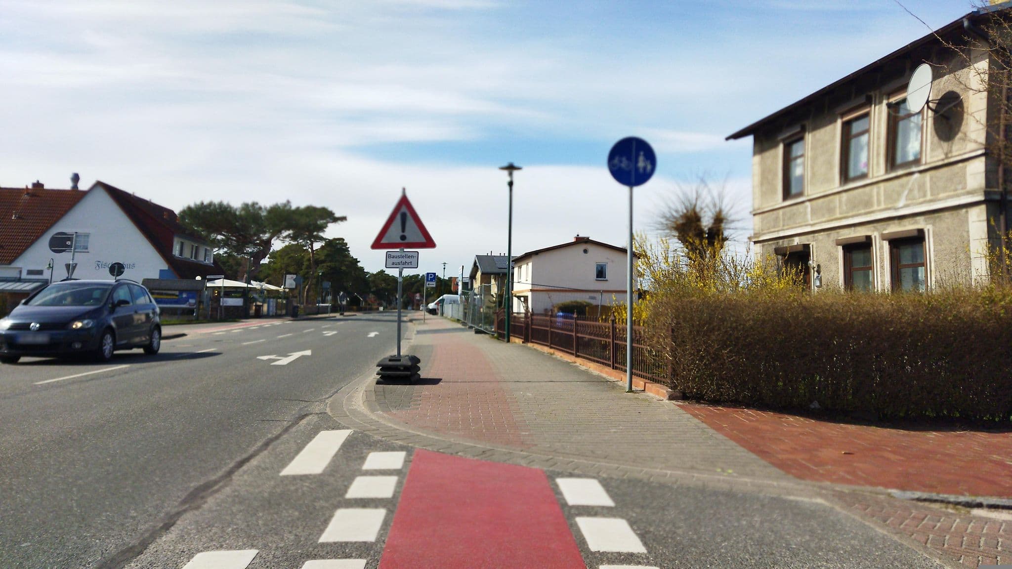 Street view near Ferienwohnung Störtebekersuite, Glowe — © changchun1 (CC BY-SA · Mapillary)