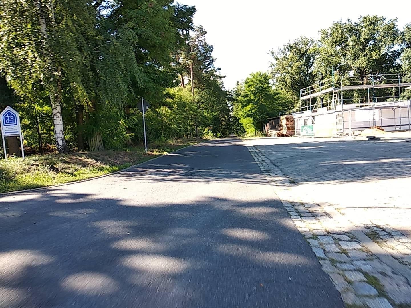 Street view near Leonhardt GmbH, Cottbus — © mbit (CC BY-SA · Mapillary)