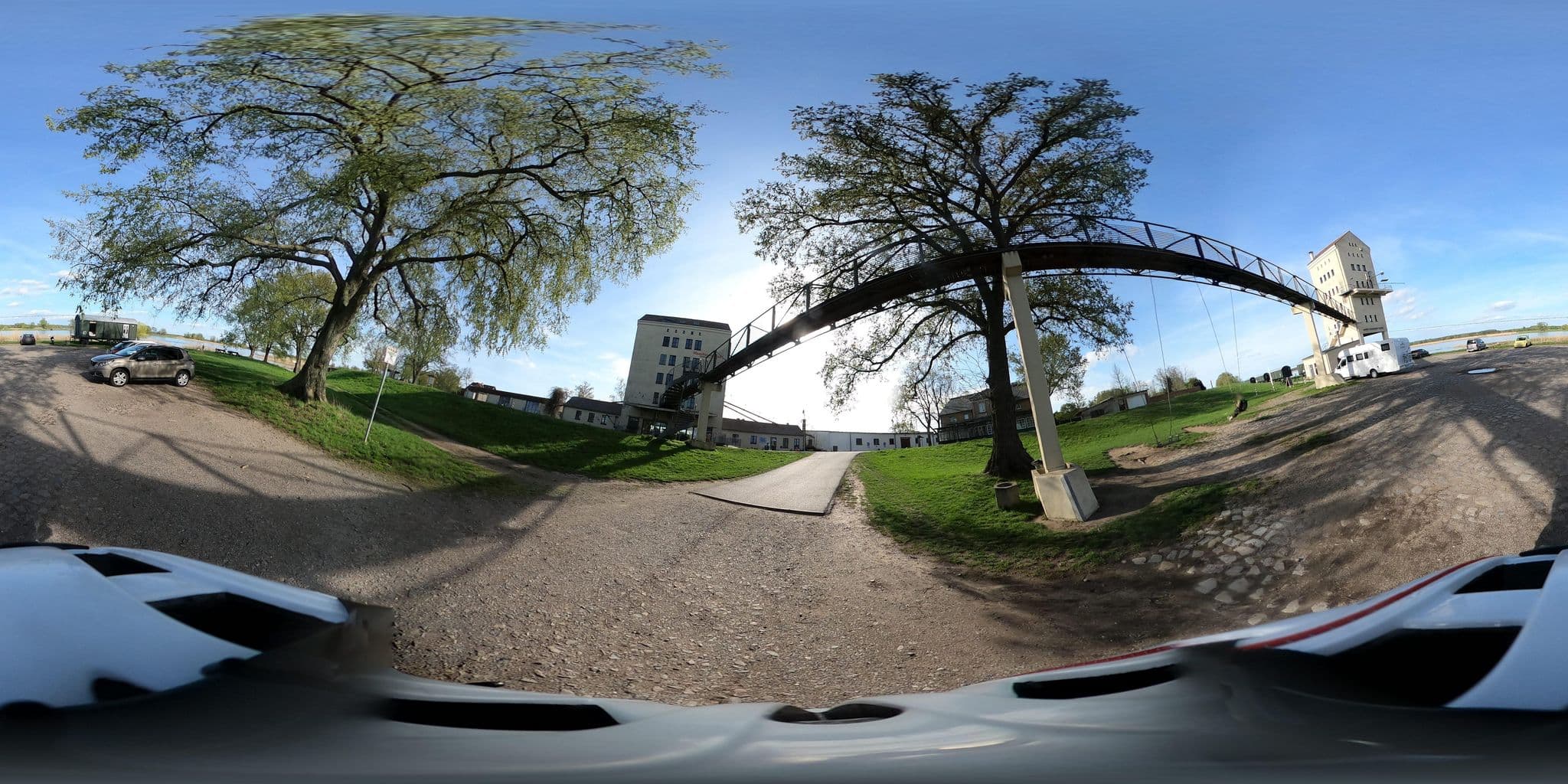 Street view near Verladeturm Groß-Neuendorf, Letschin — © Oderradler (CC BY-SA · Mapillary)