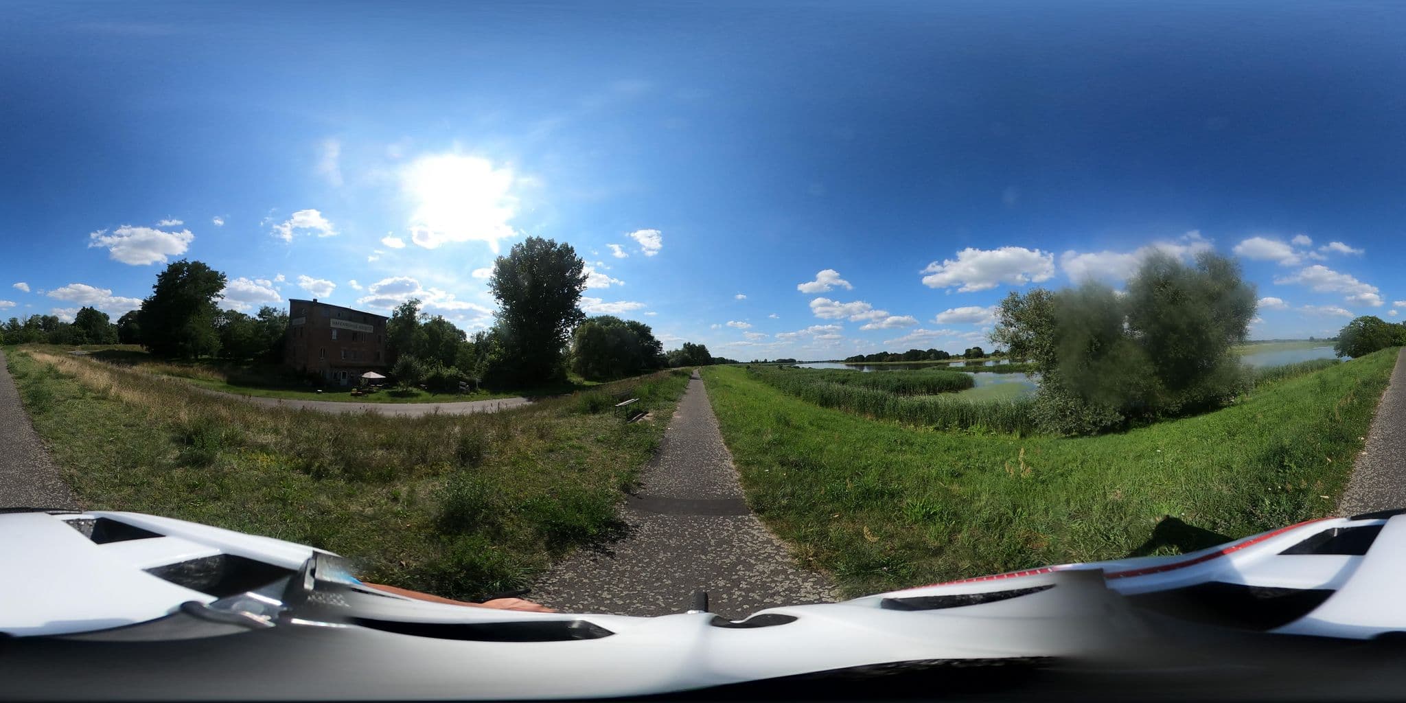 Street view near Hafenmühle Kienitz, Letschin — © Oderradler (CC BY-SA · Mapillary)