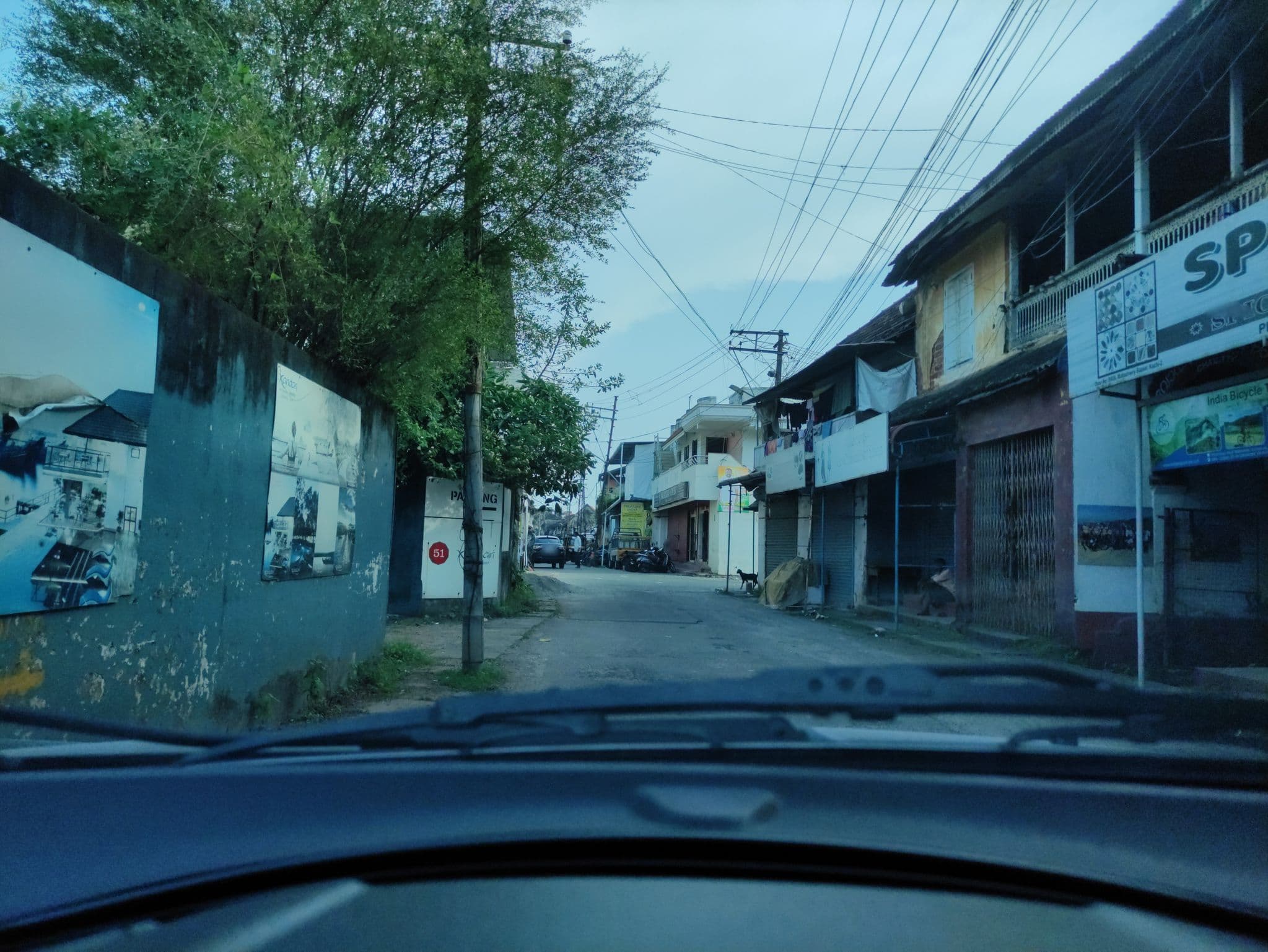 Street view near The Capital Anchor House, Vypīn — © gascan (CC BY-SA · Mapillary)