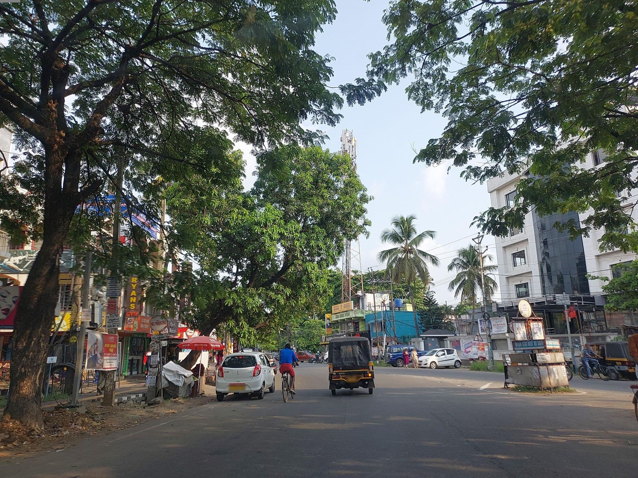 Street view near Hotel Livanta, Tripunittura — © V15 (CC BY-SA · Mapillary)