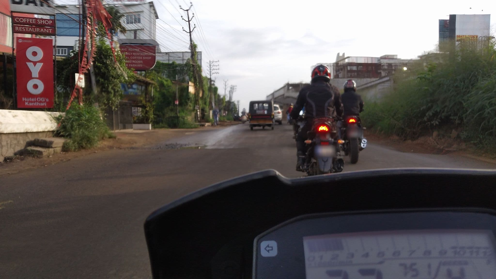 Street view near Kandhari, Maradu — © jothishbabu (CC BY-SA · Mapillary)