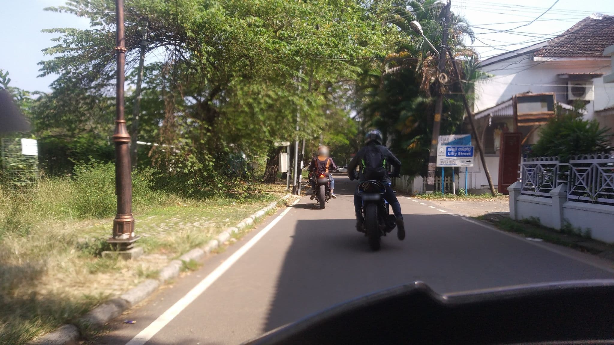 Street view near Bernald Bunglows, Vypīn — © jothishbabu (CC BY-SA · Mapillary)