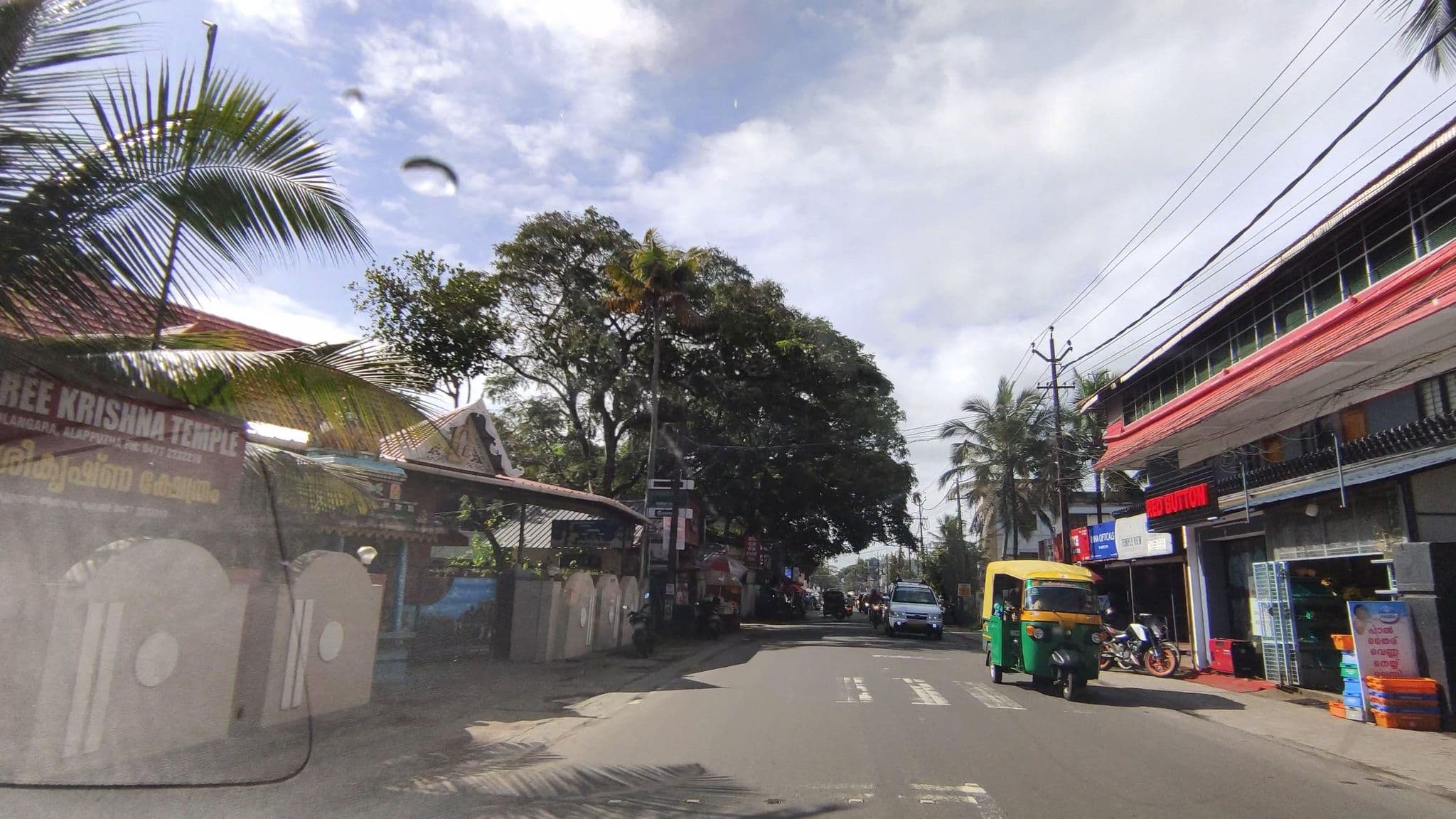 Street view near Gowri Homes, Alappuzha — © V15 (CC BY-SA · Mapillary)