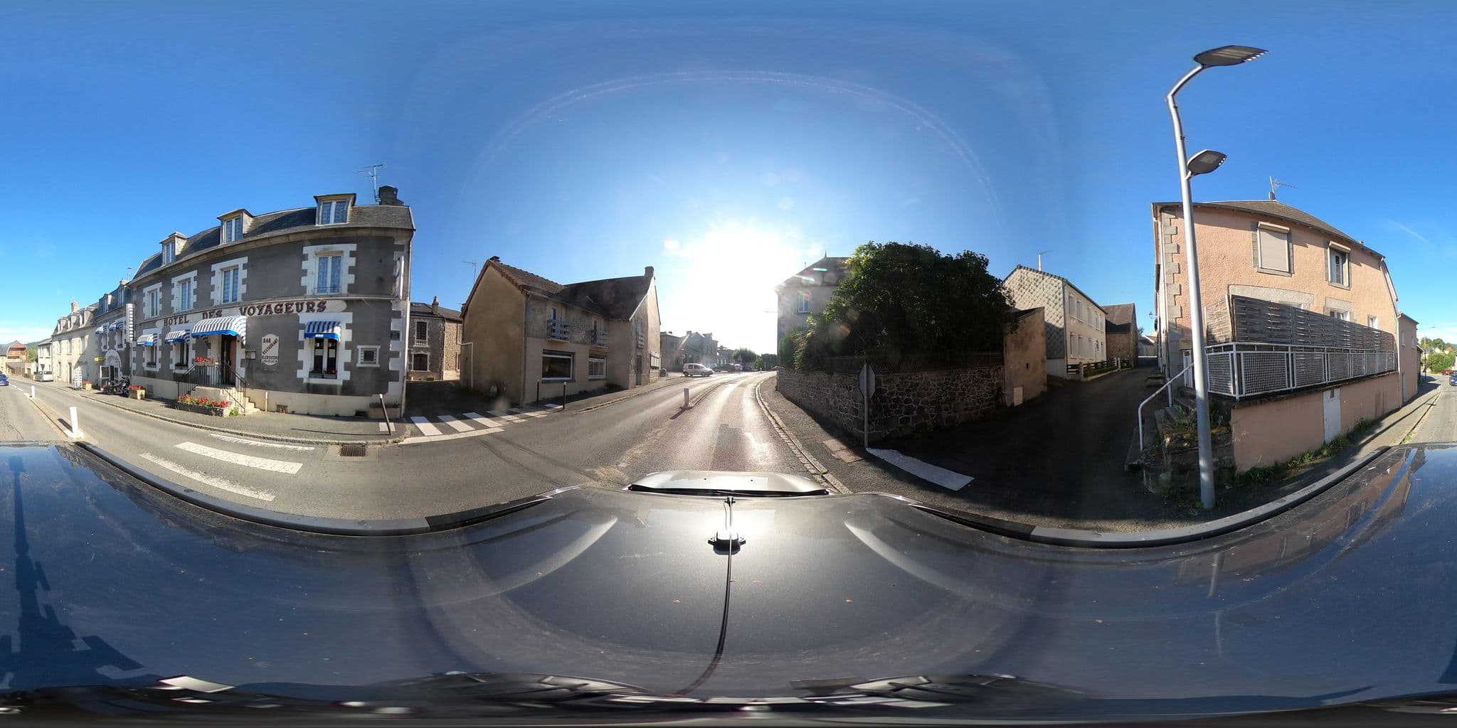 Street view near Hôtel des Voyageurs, Sainte-Feyre — © eric_s (CC BY-SA · Mapillary)