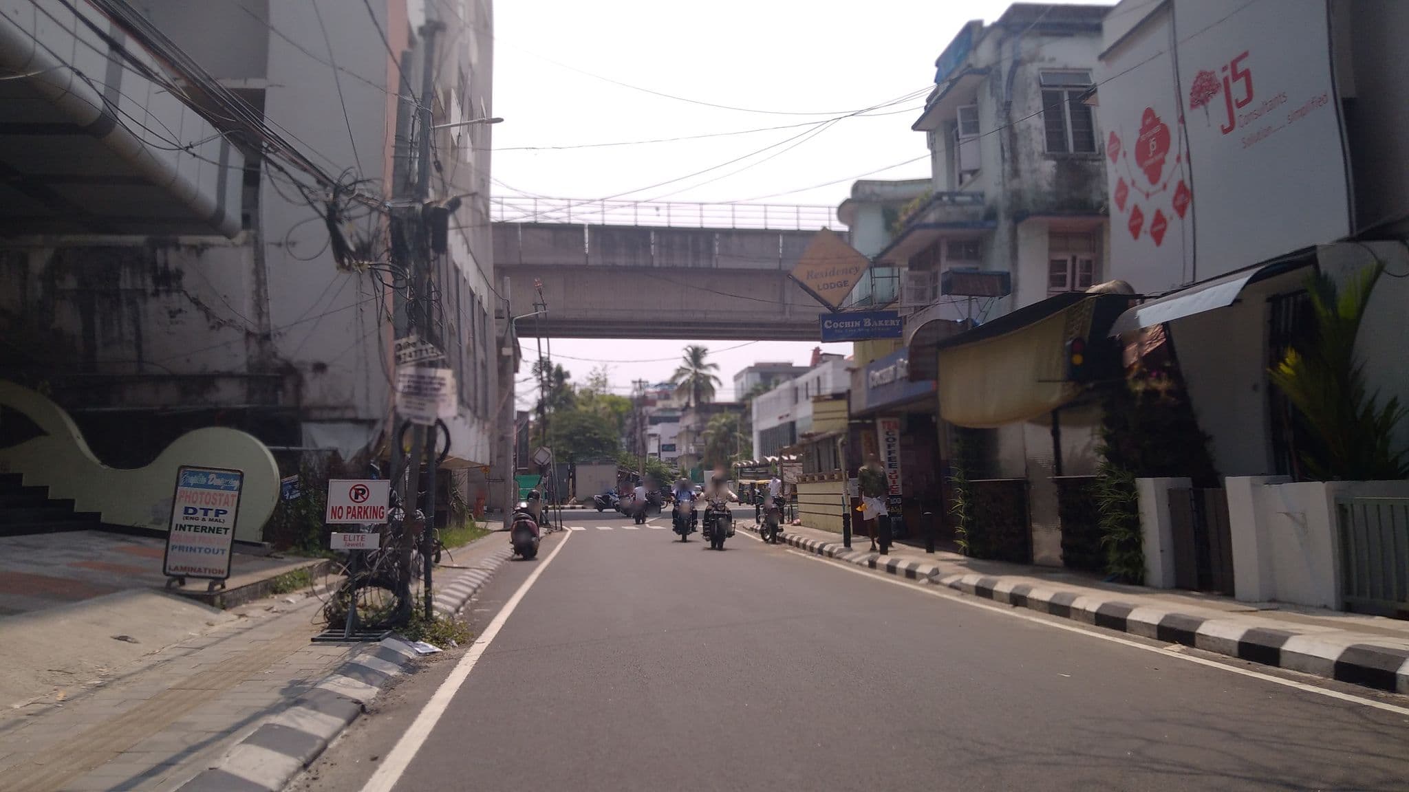 Street view near Udipi Anantha Bhavan, Kanayannur — © jothishbabu (CC BY-SA · Mapillary)