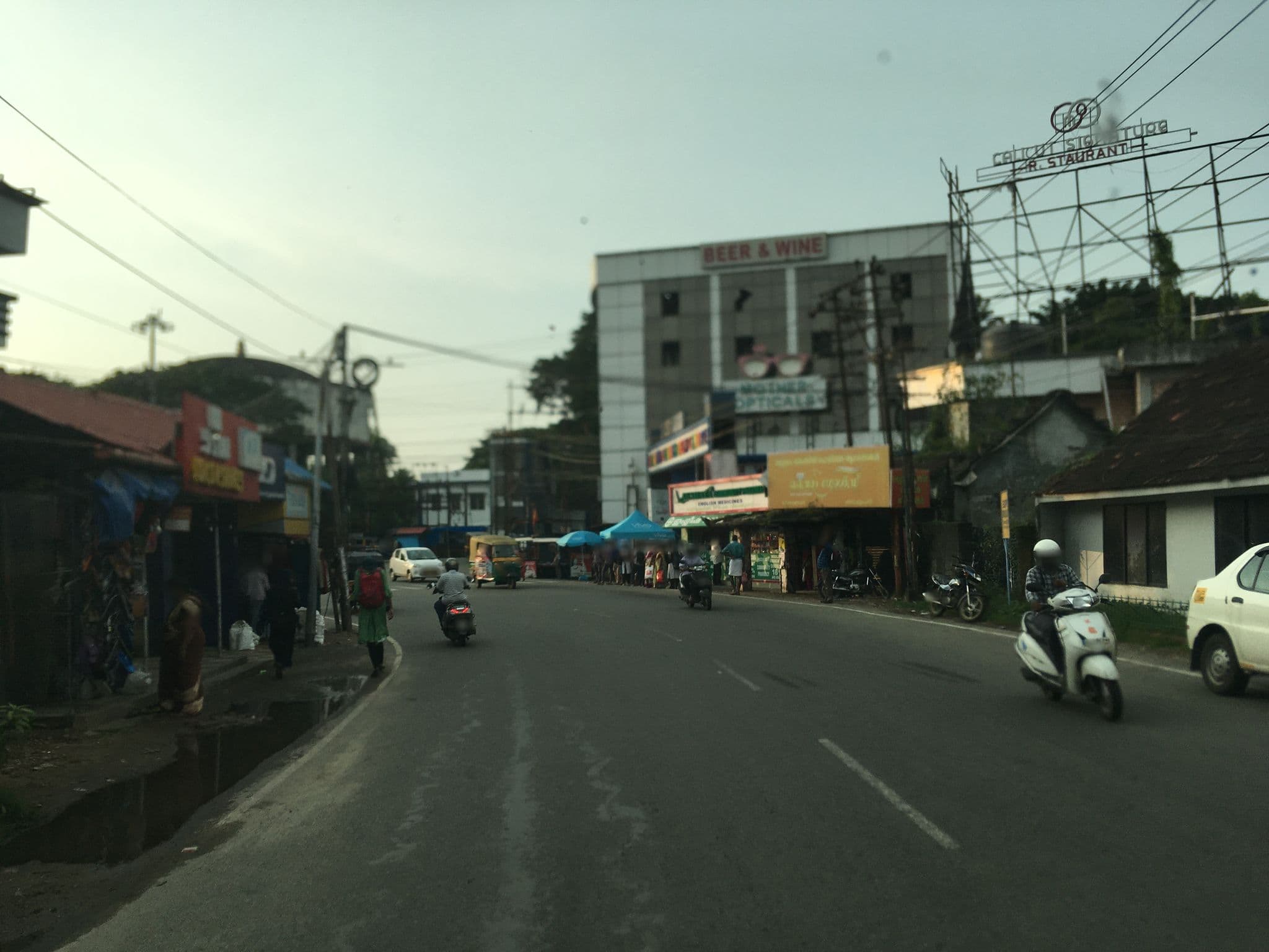 Street view near Malabar Court, Kochi — © livableurbanism (CC BY-SA · Mapillary)