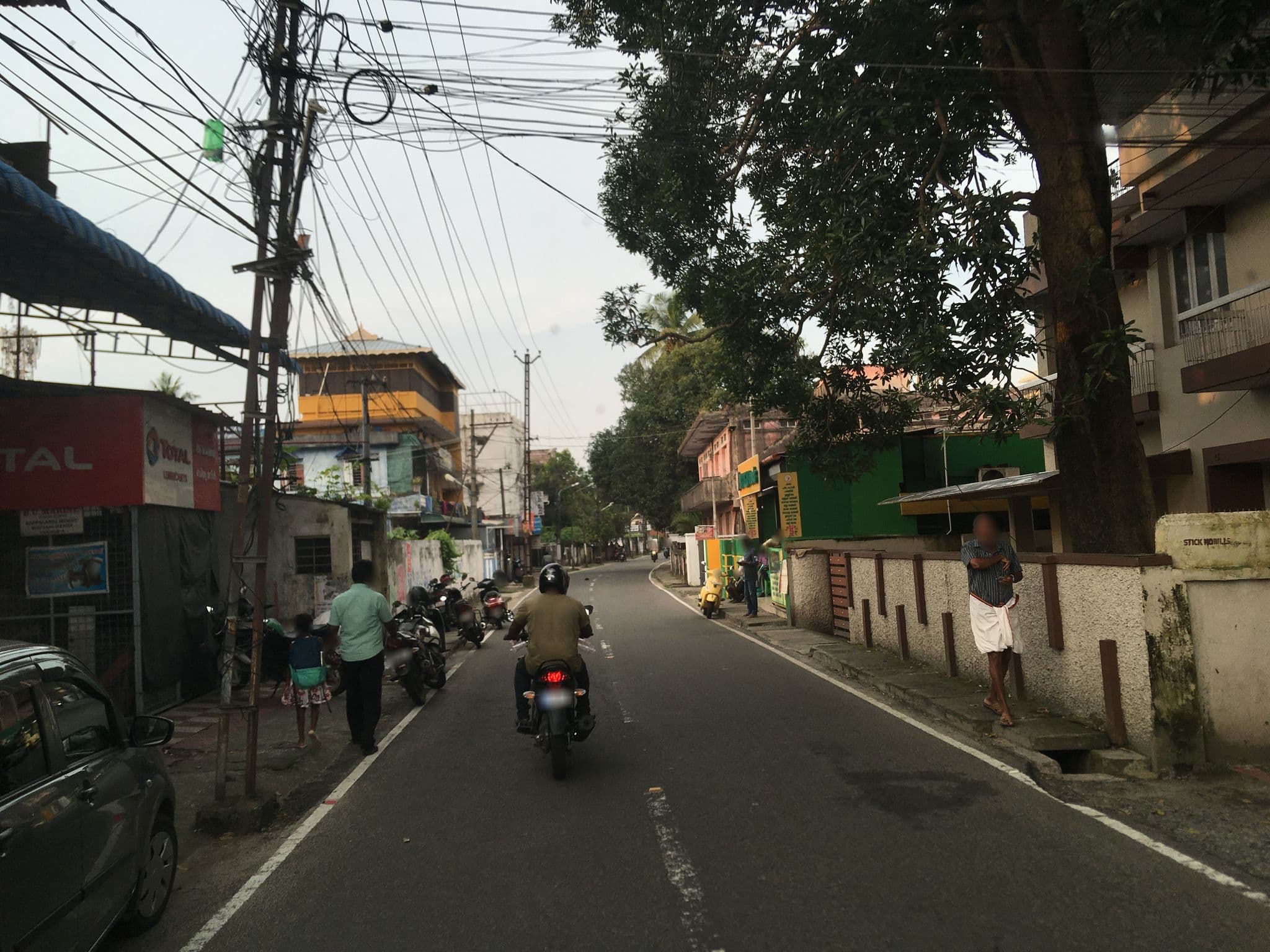 Street view near Cherai Beach Resorts Kochi, Kochi — © livableurbanism (CC BY-SA · Mapillary)